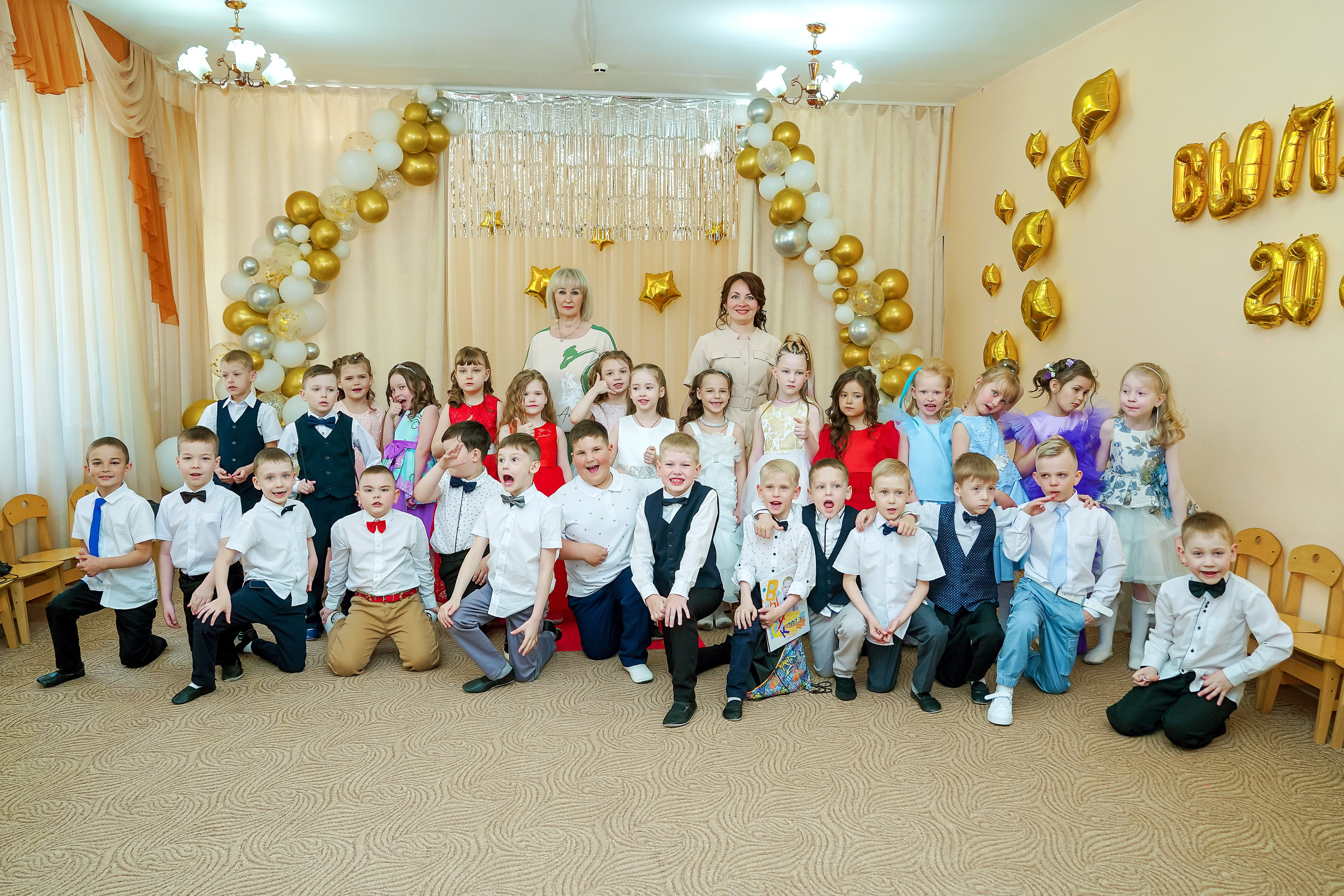 Фотосъемка видеосъёмка фотограф видеооператор новогодних утренников  в. Фотограф, видеооператор Нина Коршунова