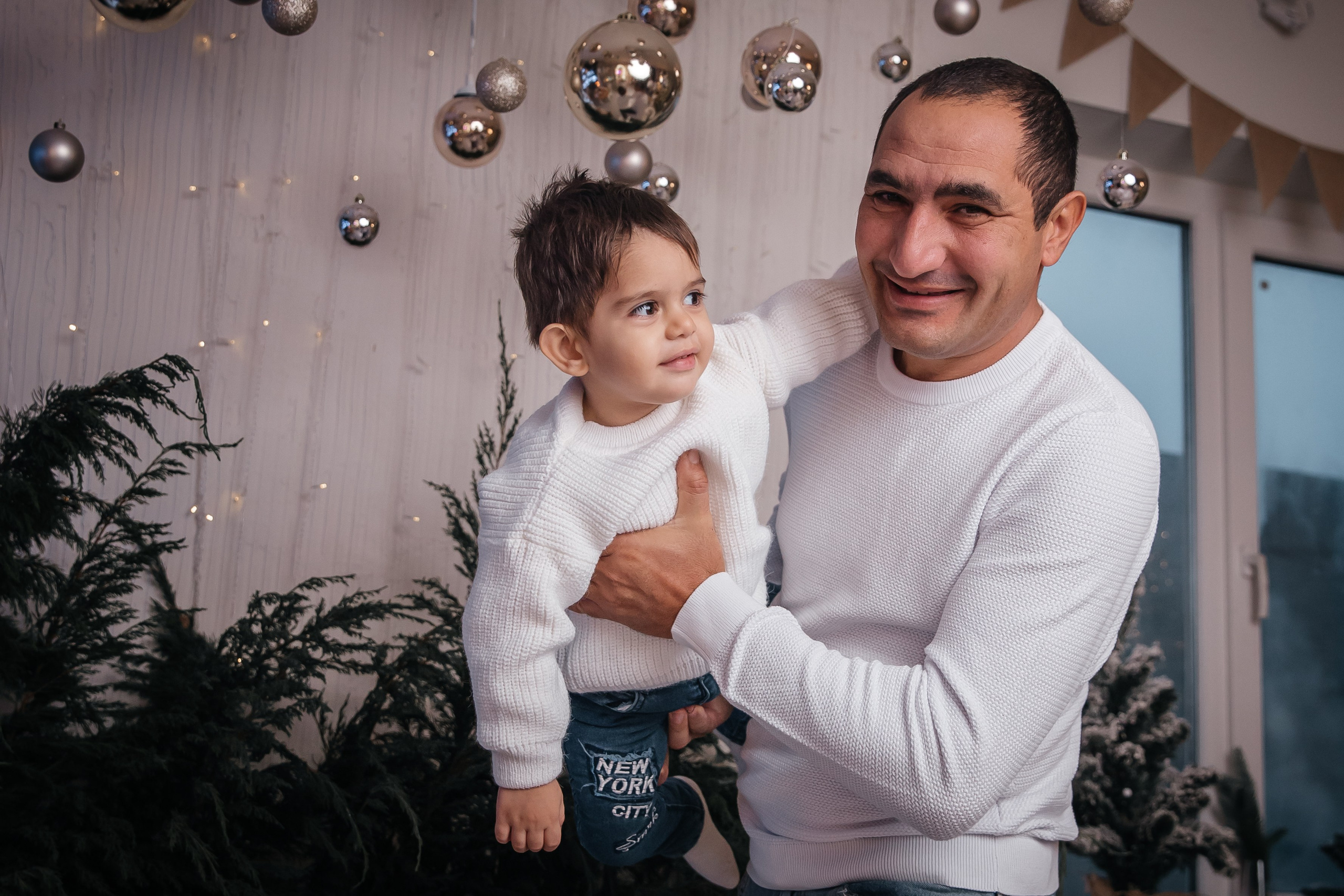 Семейная новогодняя фотосессия. Фотограф Любава Колесник. Выпускные альбомы в Крымском районе