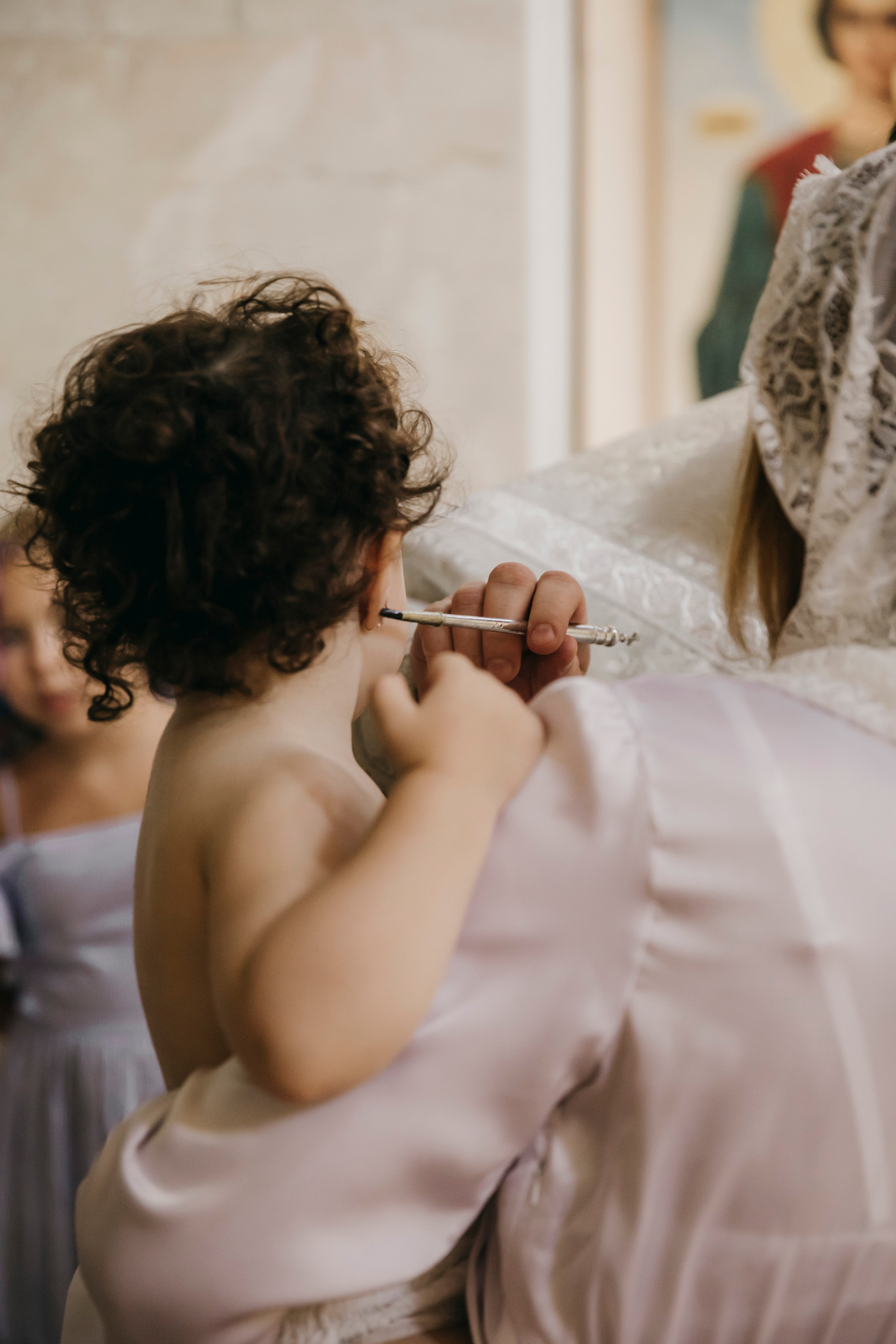 Таинство Крещения в Церкви апостола Иакова Заведеева в Казённой слобод. Свадебный фотограф в Москве Екатерина Гусева