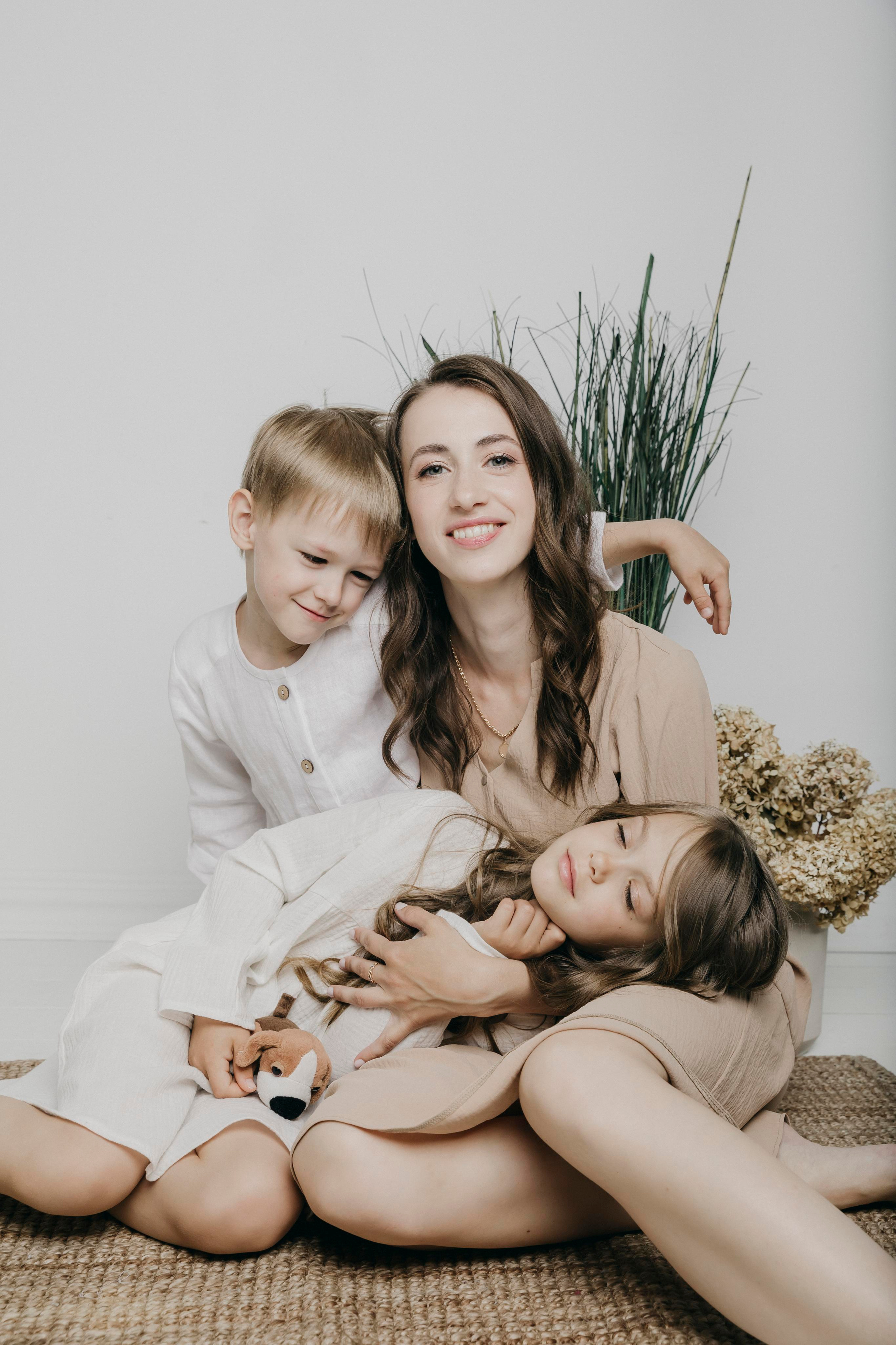 Семейная фотосессия в студии в Москве. Свадебный фотограф в Москве Екатерина Гусева