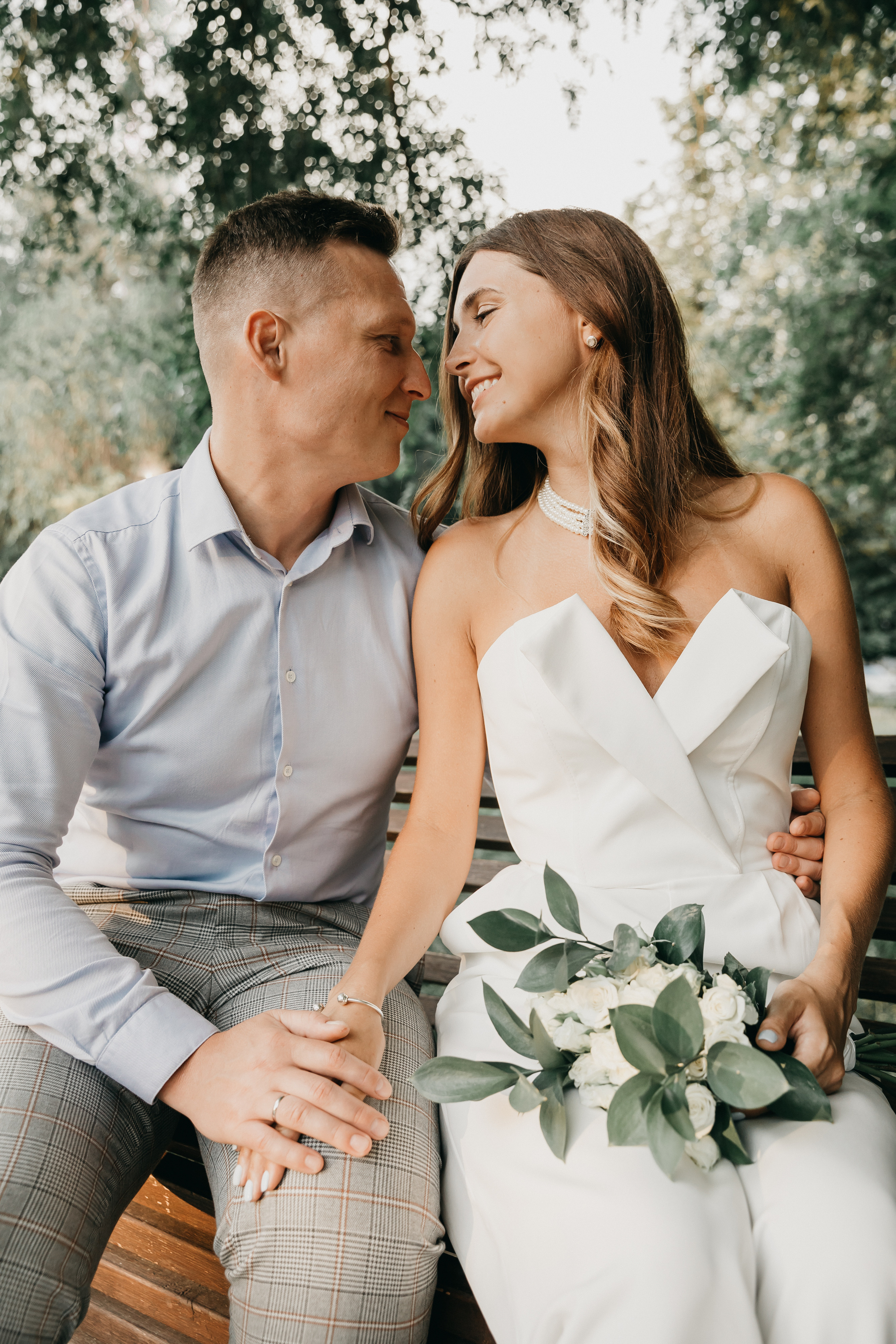 Свадебная фотосессия на берегу Москвы-реки. Свадебный фотограф в Москве Екатерина Гусева