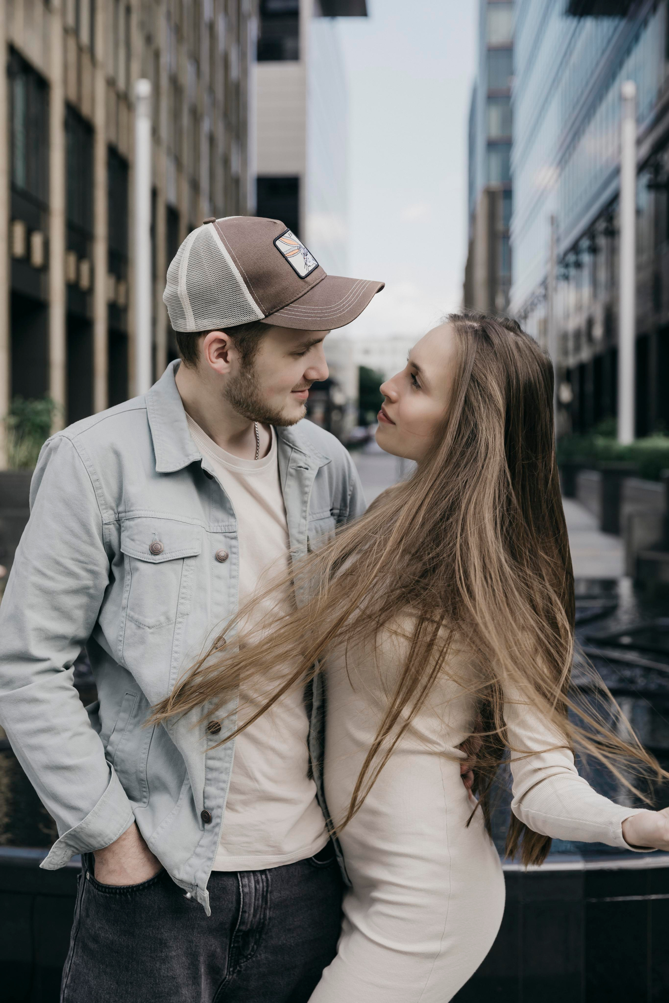 Предсвадебная фотосессия на Белой Площади в Москве. Свадебный фотограф в Москве Екатерина Гусева