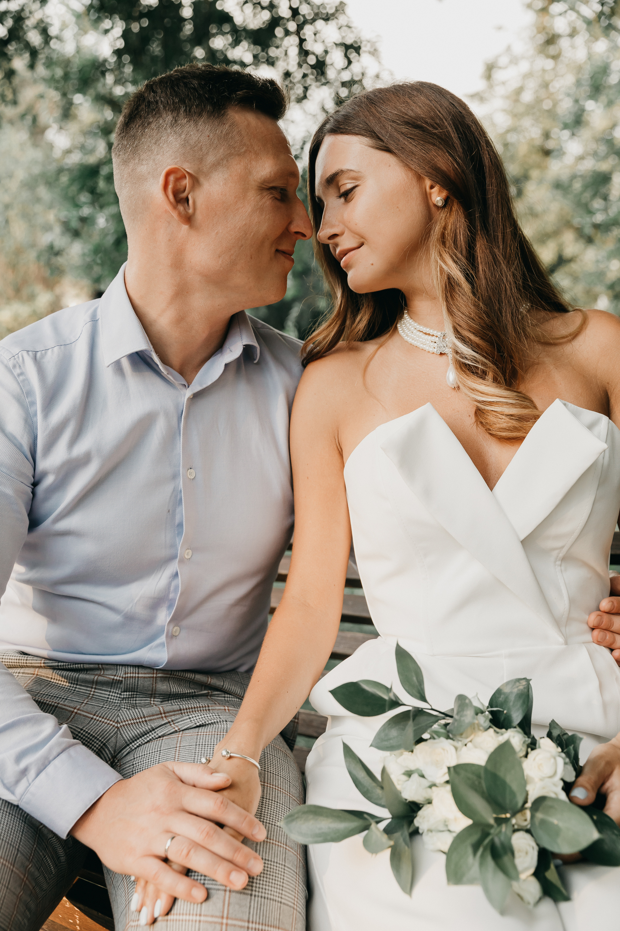 Свадебная фотосессия на берегу Москвы-реки. Свадебный фотограф в Москве Екатерина Гусева