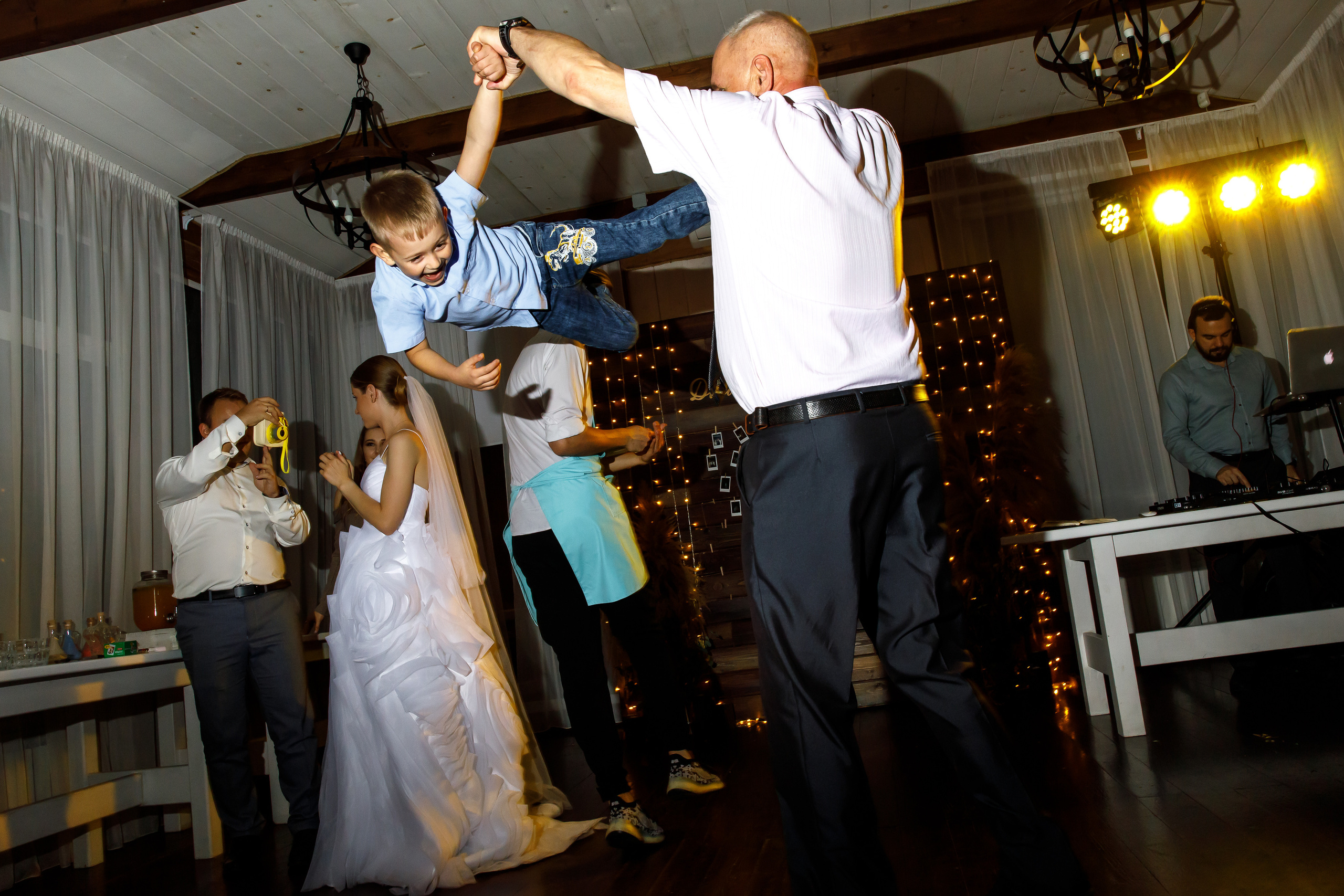 Дима и Настя. Фотограф Ян Ежов | Свадебный фотограф в Томске