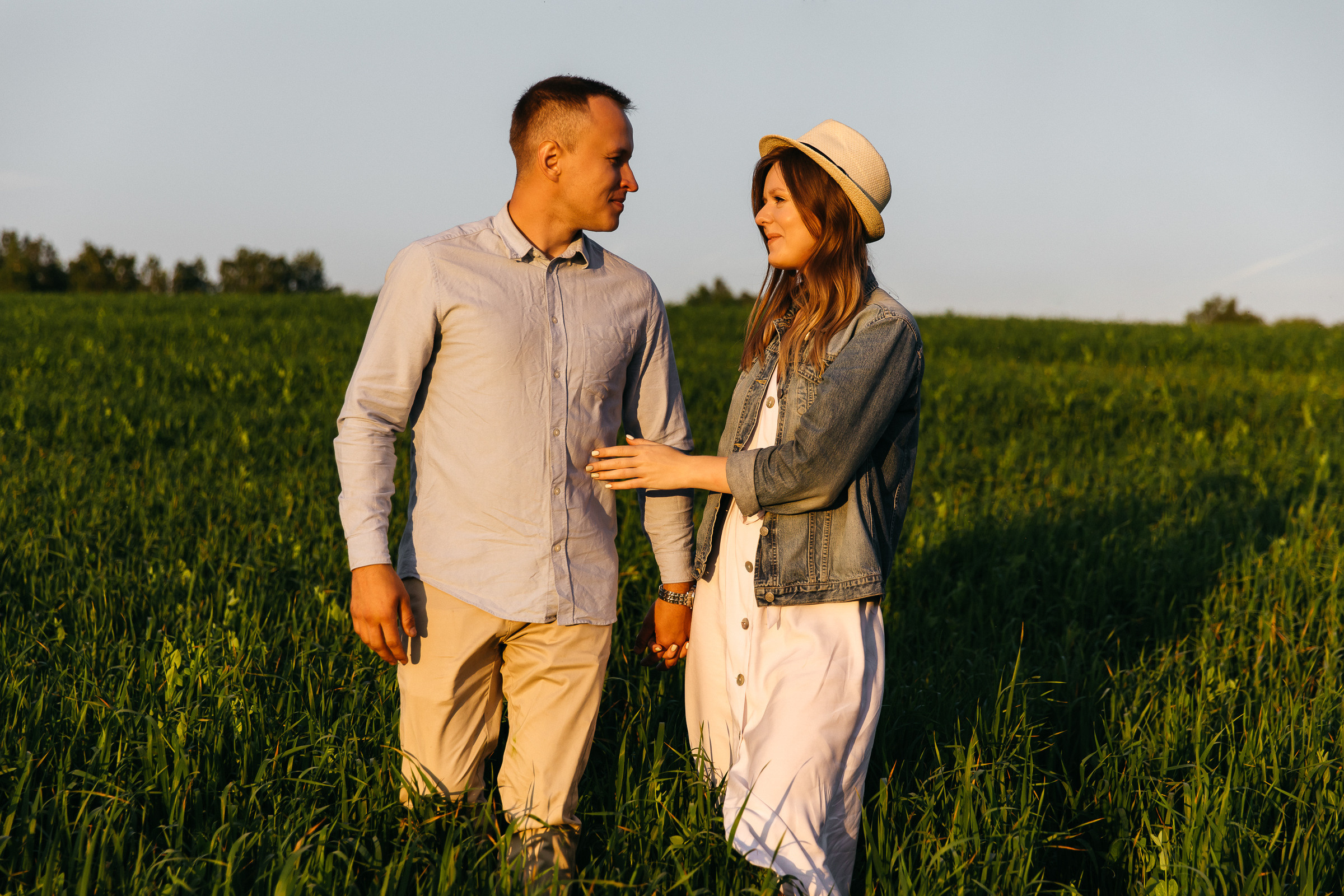 На мопеде на пикник. Фотограф Ян Ежов | Свадебный фотограф в Томске