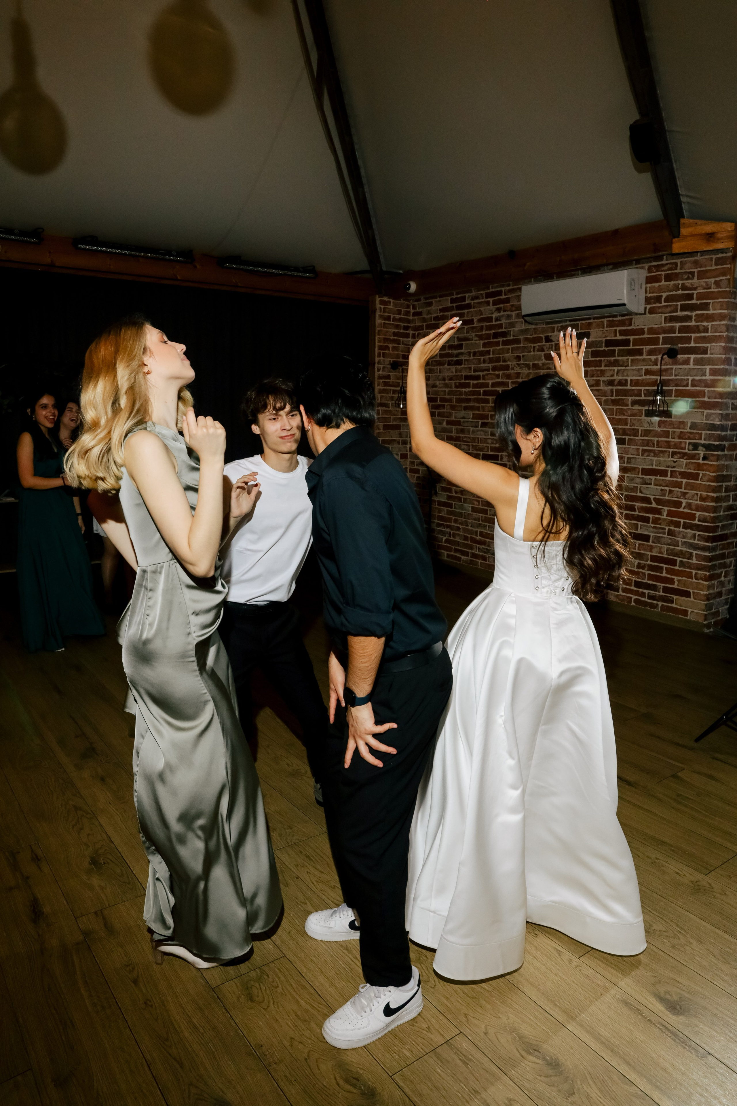 Буду тебя беречь. Свадебный и семейный фотограф в Варшаве