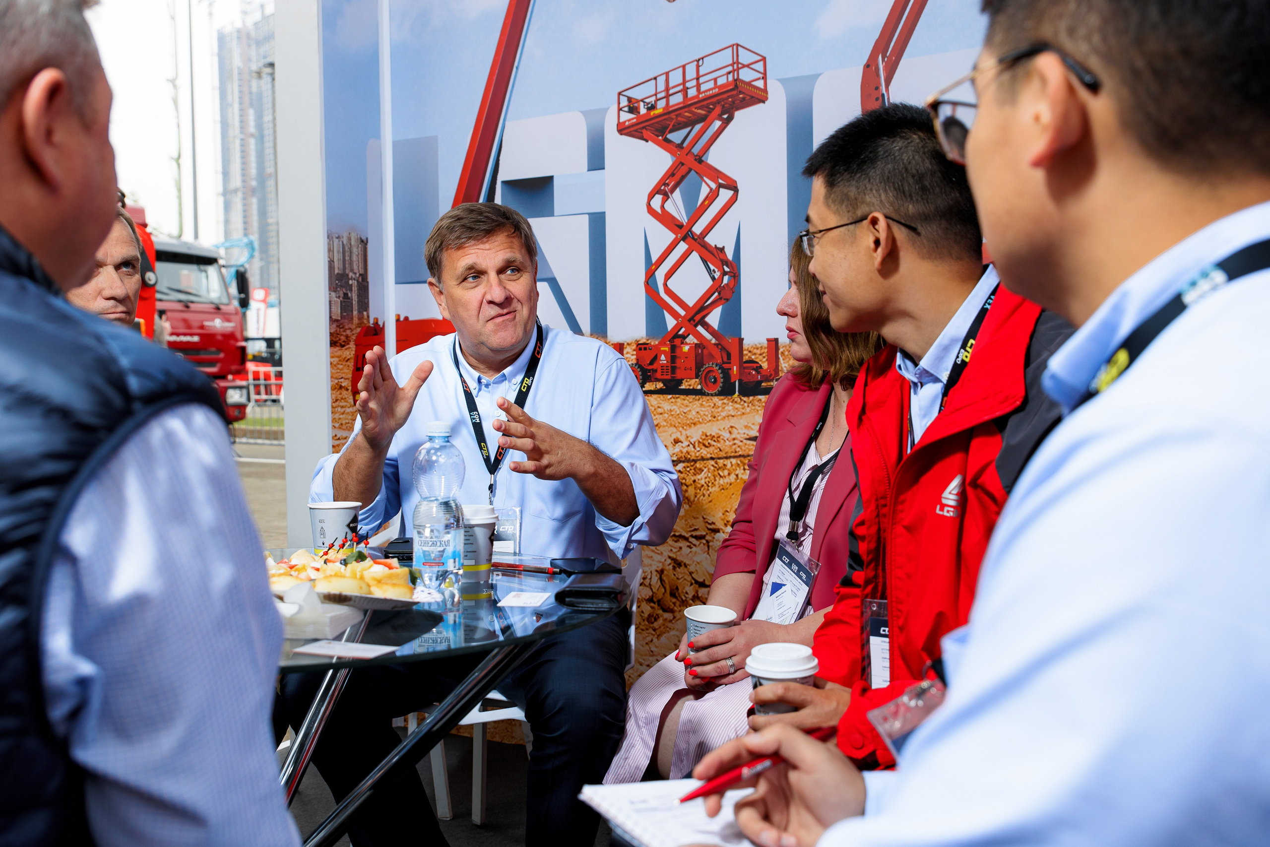 Выставочный стенд «Sany». Репортажный фотограф Семён Борисов | Москва