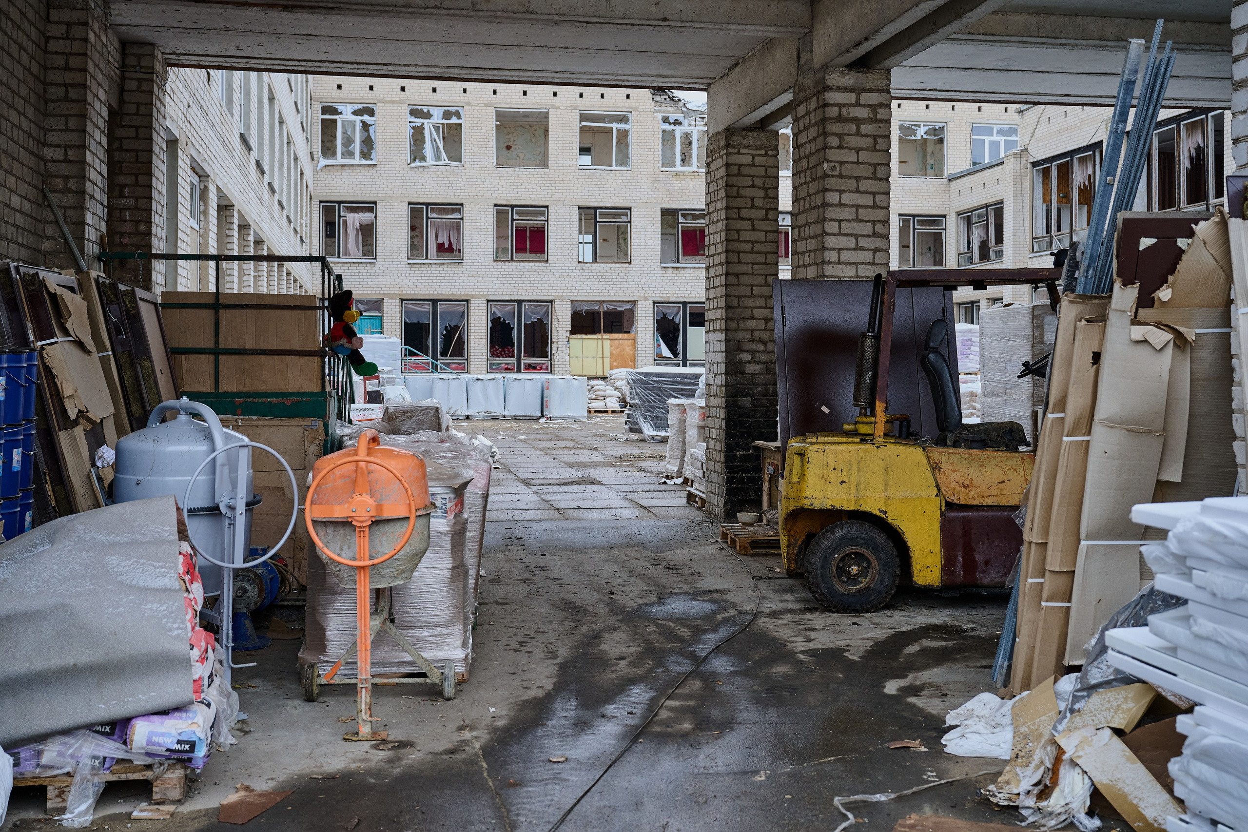 Северодонецк (Луганская область). Декабрь 2024. Фотограф Роман Адлер