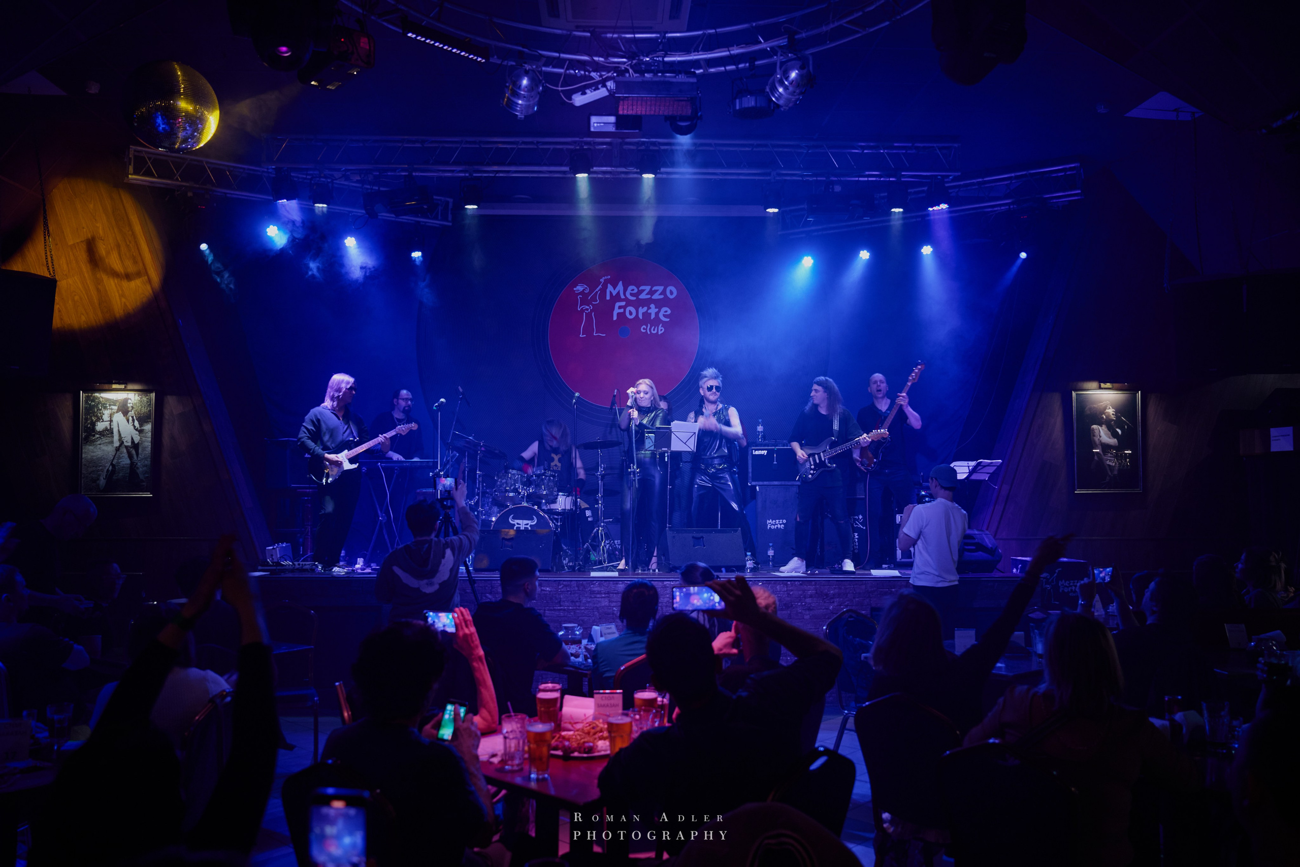 Mezzo Forte club. Фотограф Роман Адлер