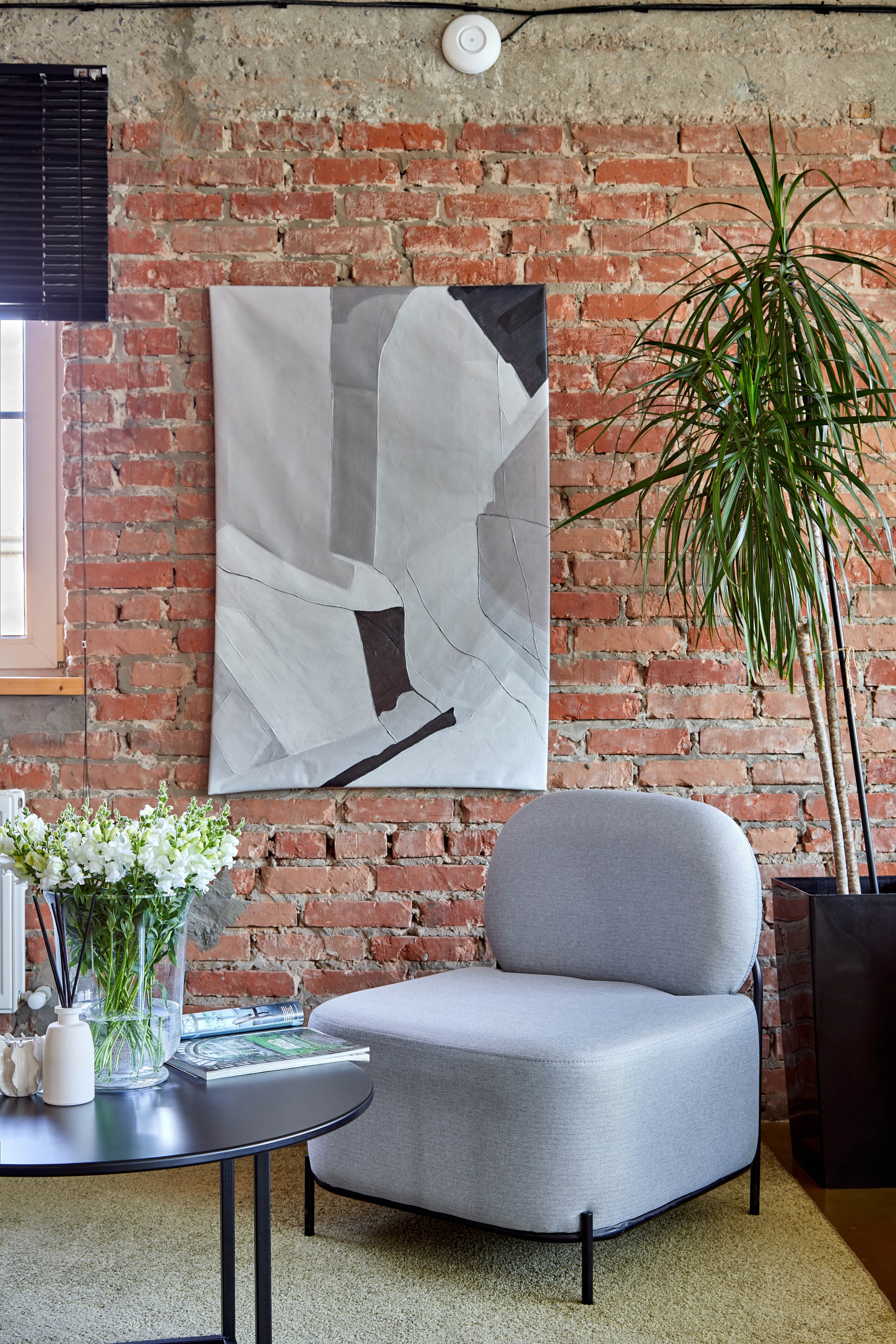 Реализованный проект офиса дизайнера Прасковьи Шевченко. Интерьерный фотограф Краснодар. Галина Ладыгина