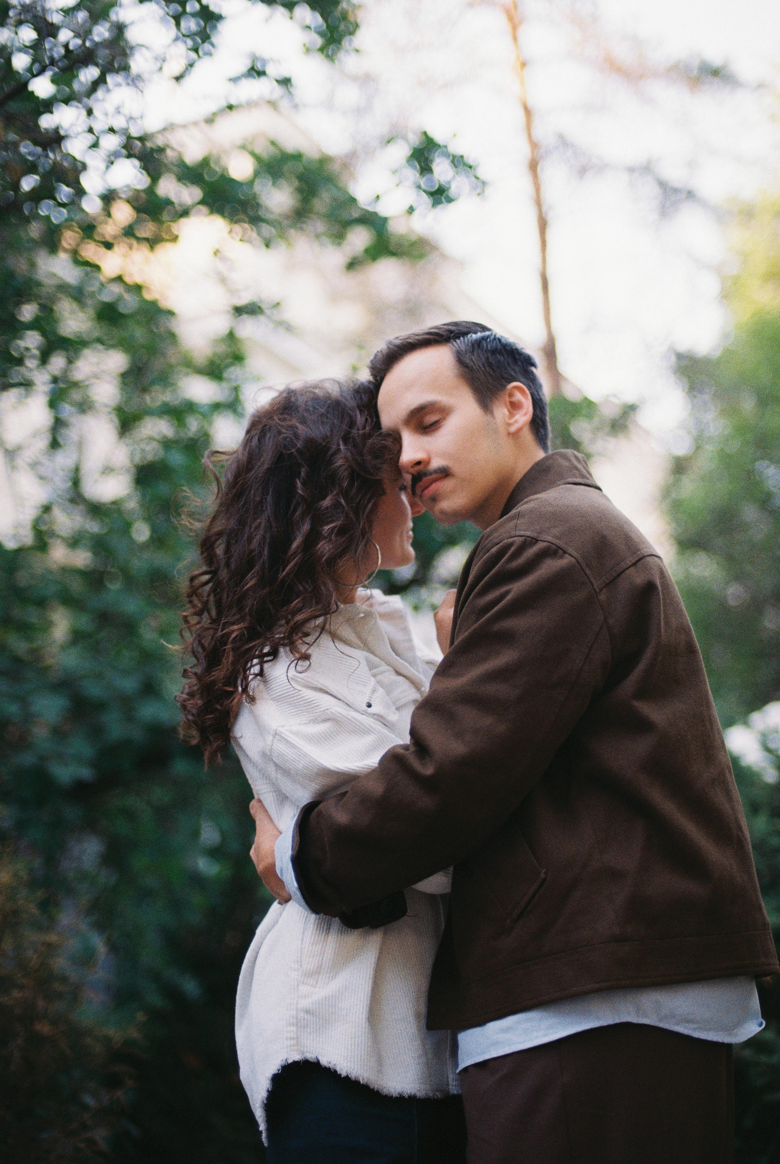 АЛИНА И НИКИТА: ЦИФРА+ПЛЕНКА. Фотограф в Алматы — Дарья Фёдорова