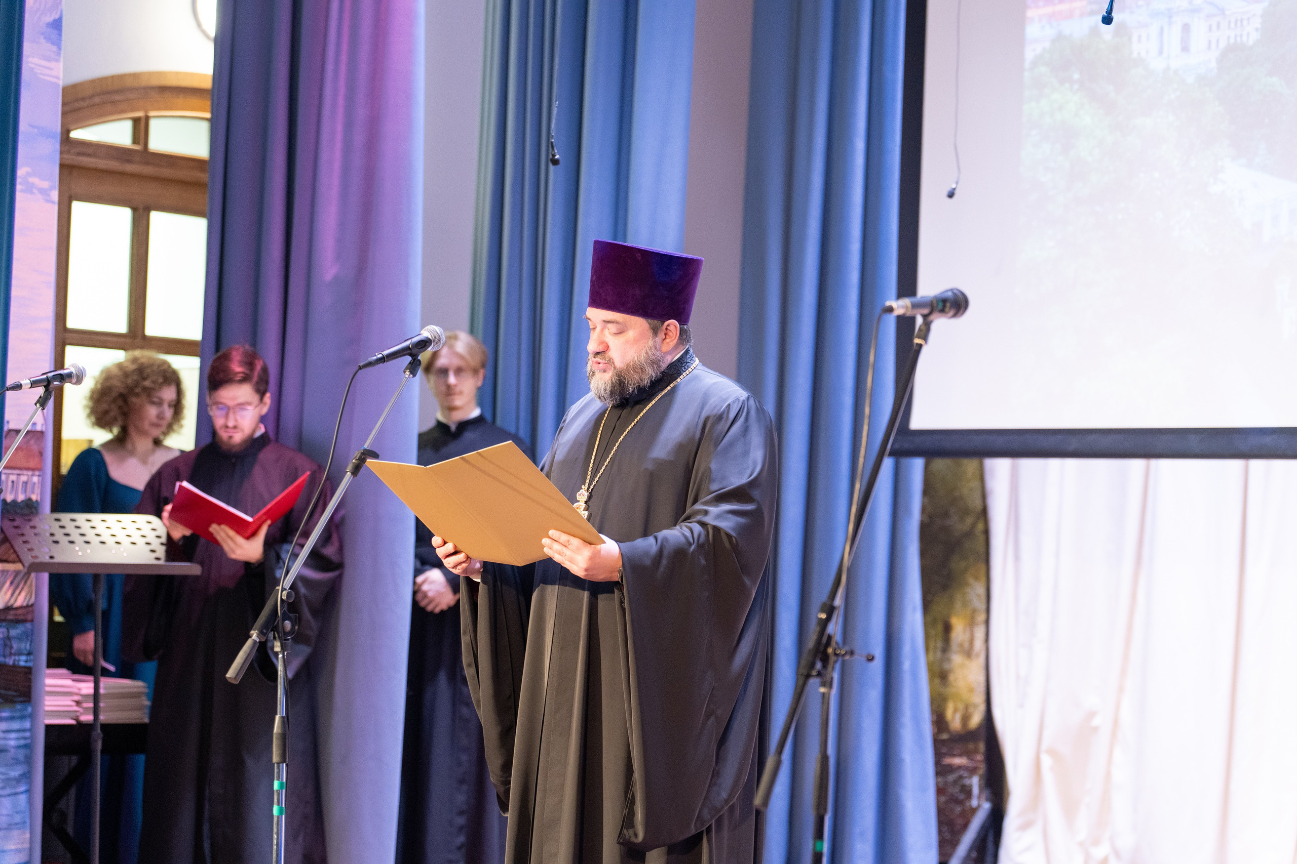 Праздничный концерт в честь 265 летия освящения нижнего храма собора во имя Святителя и Чудотворца Николая. НИКОЛО-БОГОЯВЛЕНСКИЙ МОРСКОЙ СОБОР