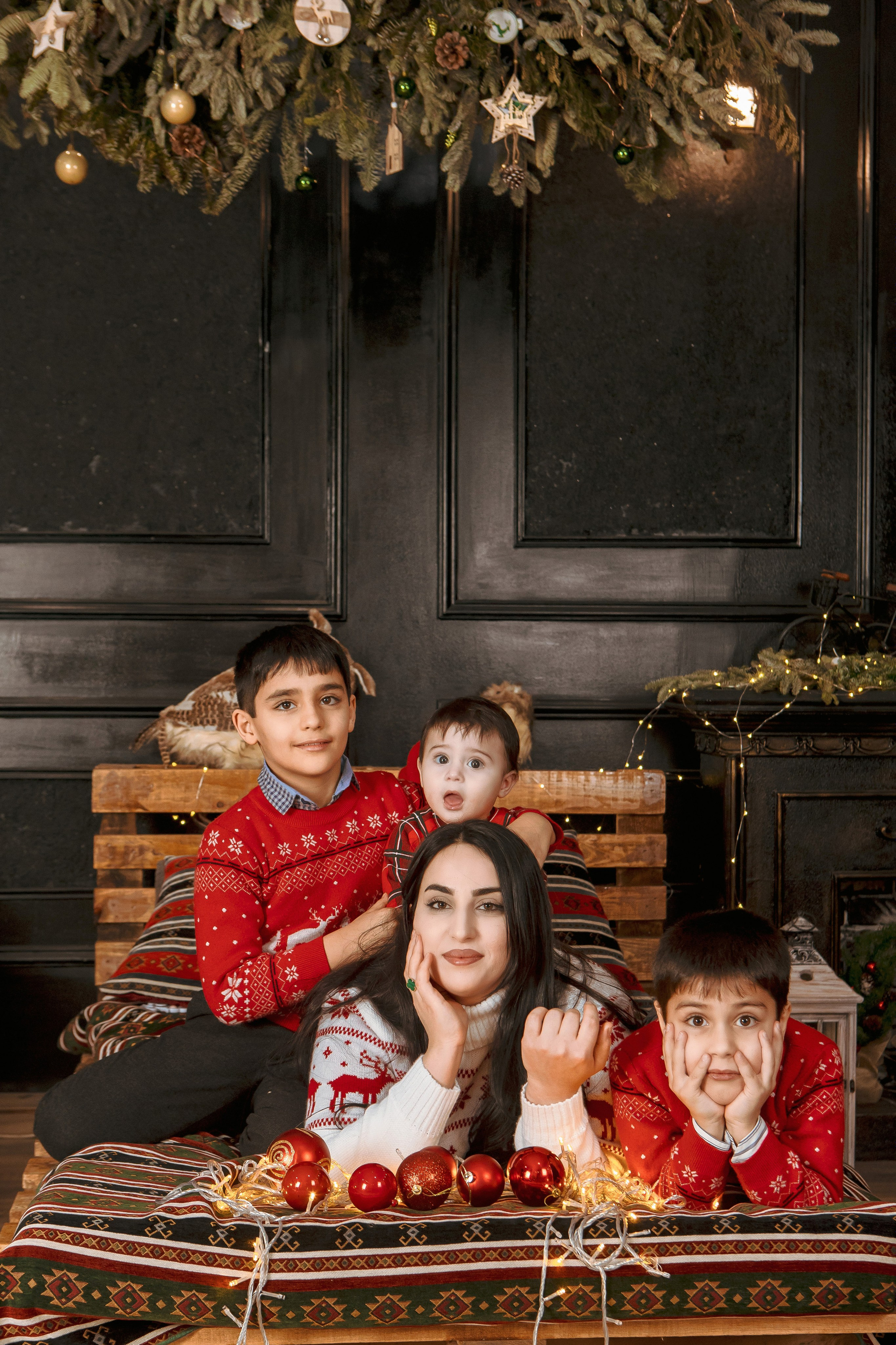 Зухра с детками. Свадебный и семейный фотограф в Каспийске Алёна Нурмагомедова