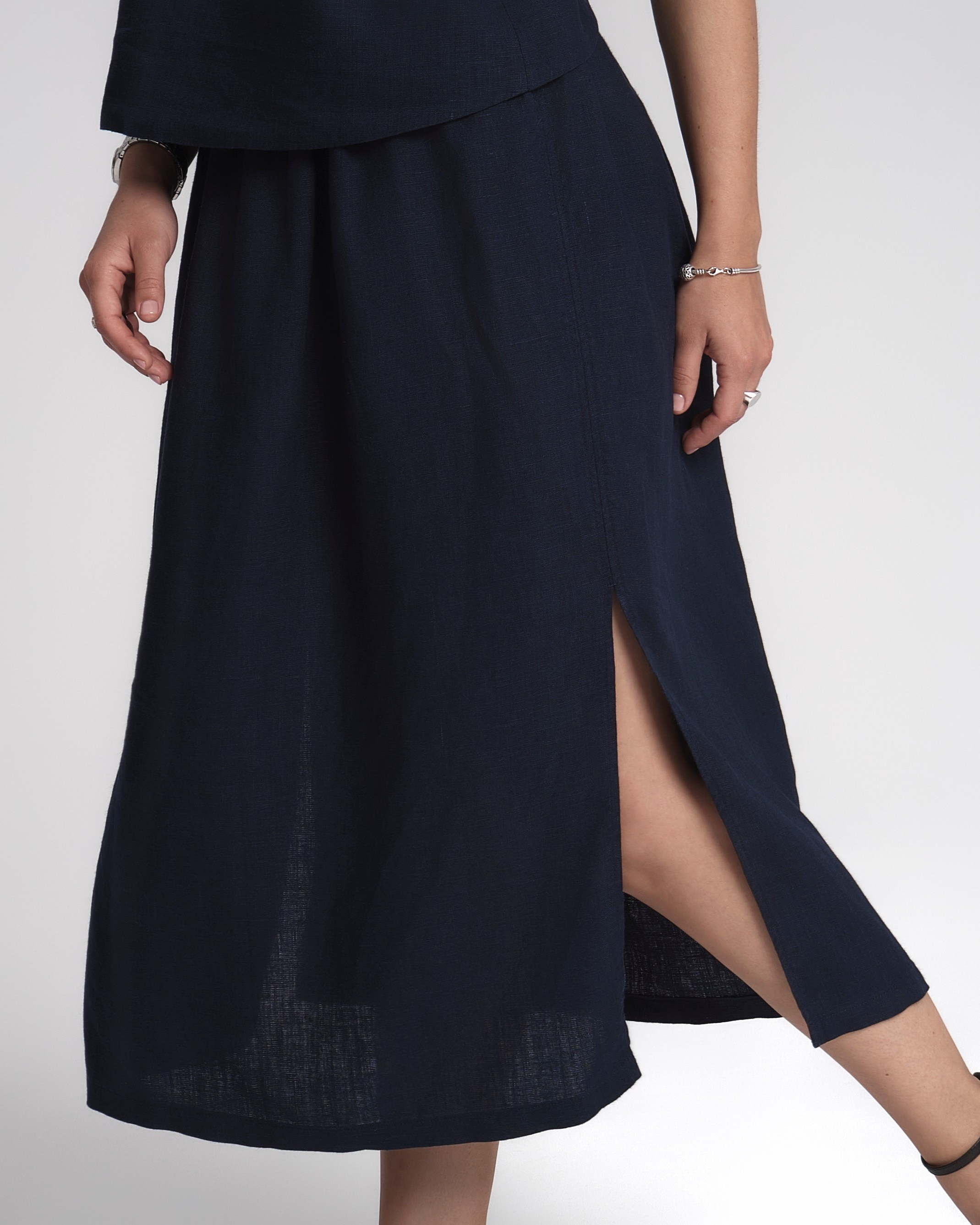 Фото и видео съёмка одежды для маркетплейсов сайтов и каталогов | UCCRASHE. UCCRASHE — предметная фото и видео съёмка в Москве