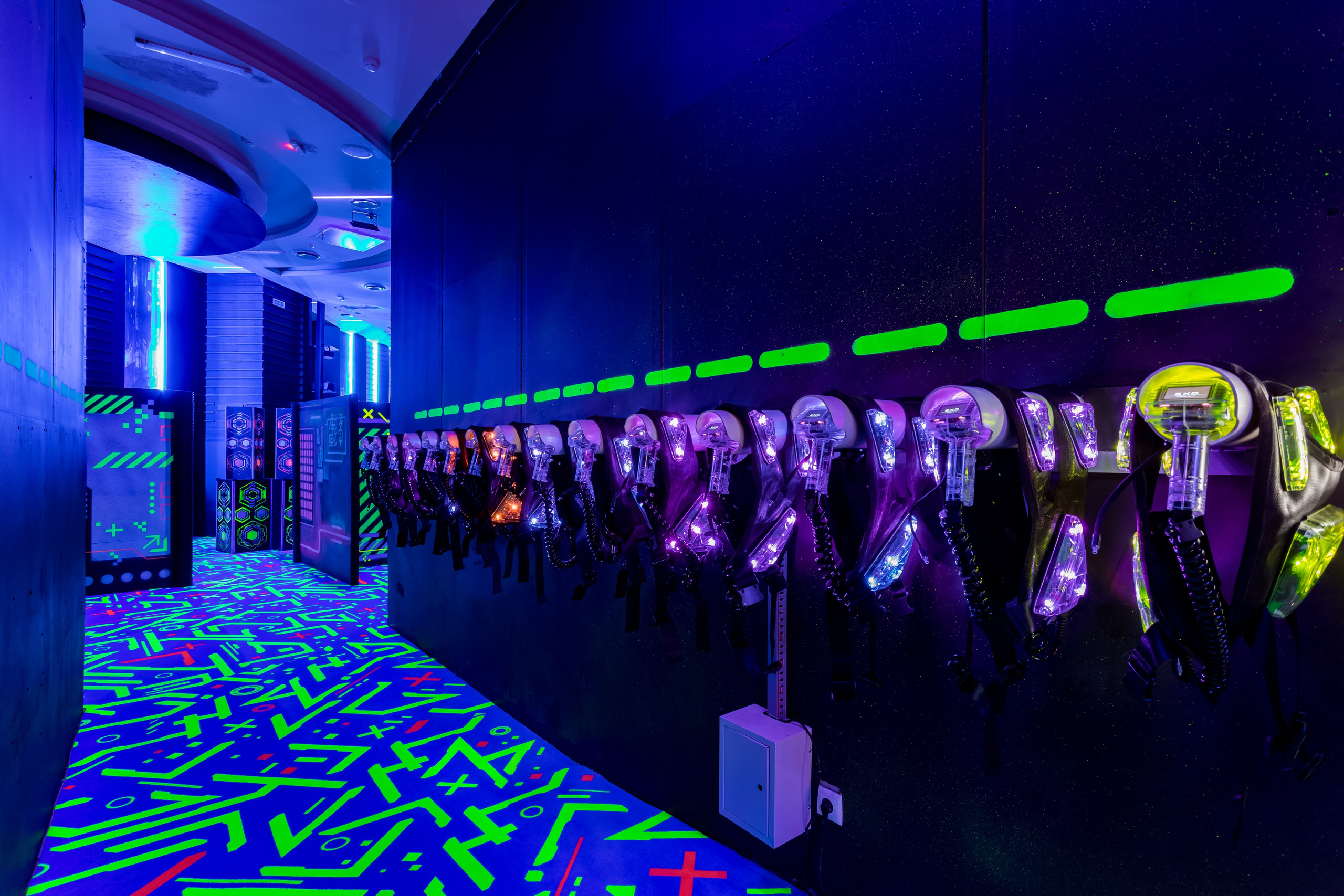 Фотосъемка для развлекательного центра LaserLand в ТРК VEGAS Каширское. Интерьеры, Контент, Портреты | Фотограф в Москве Дани Терно