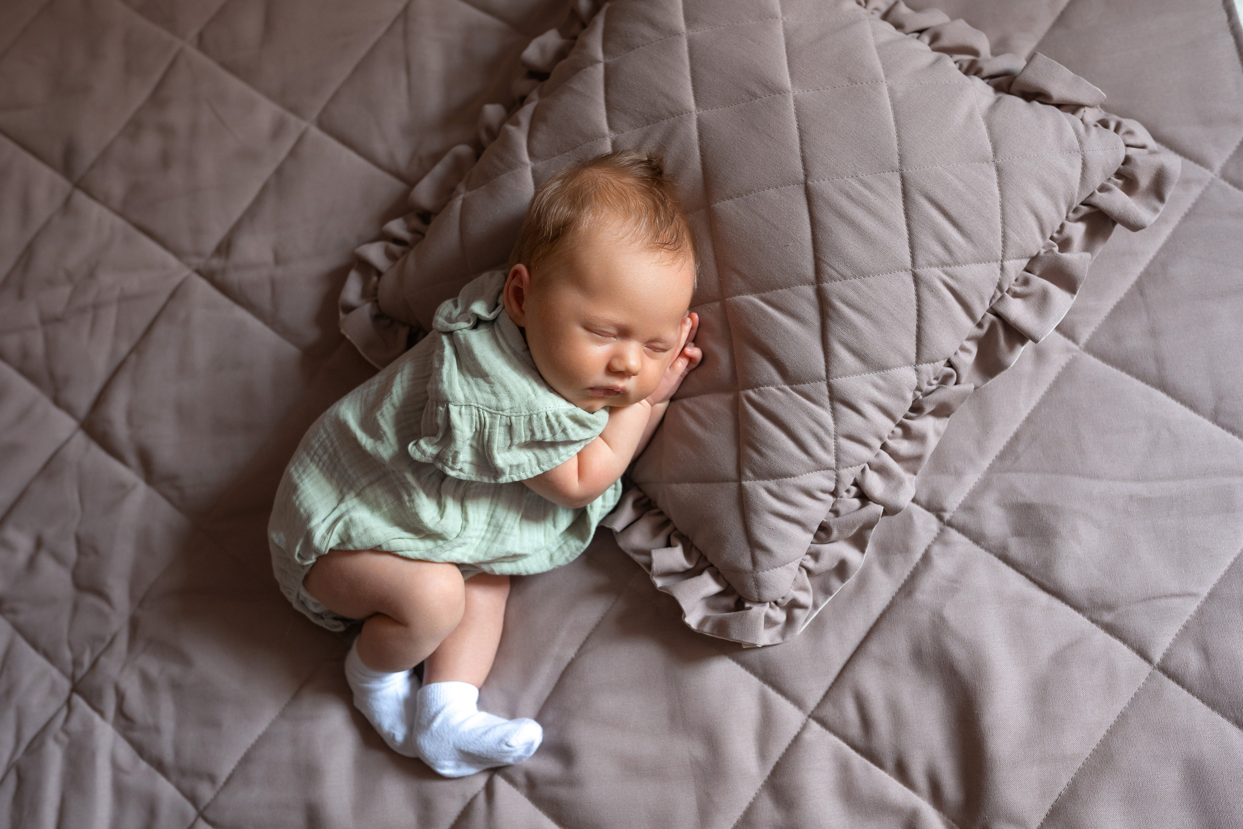 Домашняя съемка в стиле лайфстайл. Фотограф новорожденных г. Рязань, детский и семейный фотограф