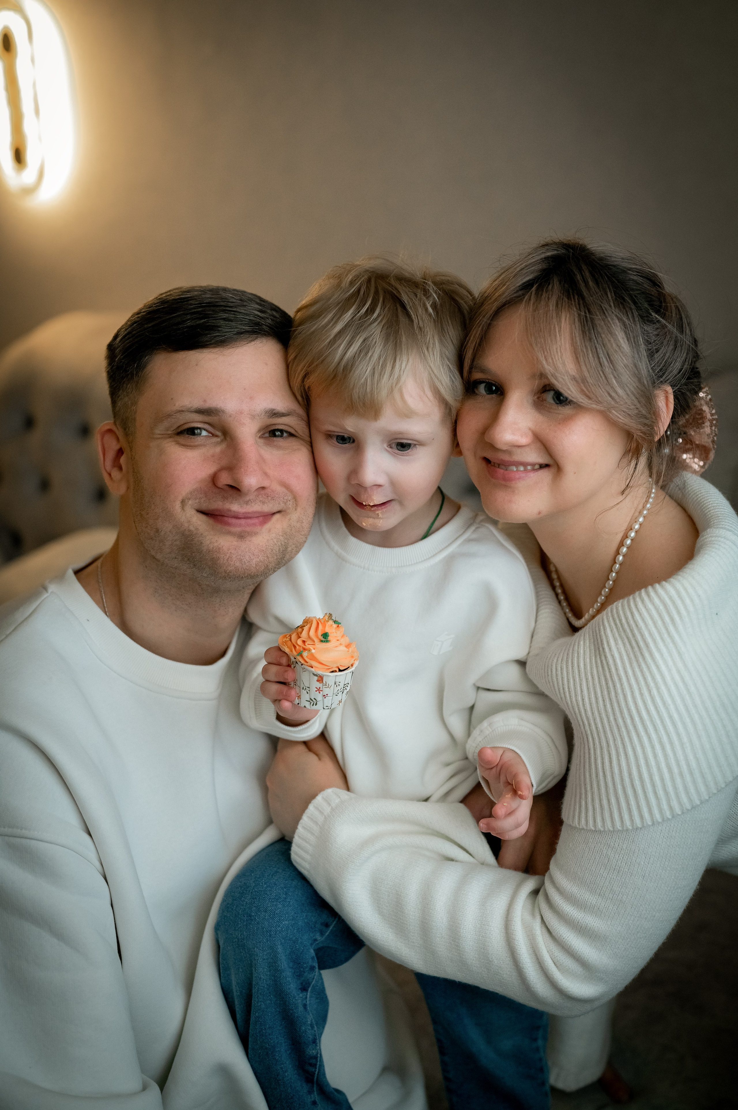 Домашняя новогодняя фотосессия. Фотограф новорождённых, семейный, школьный в городе Калуге Евгения