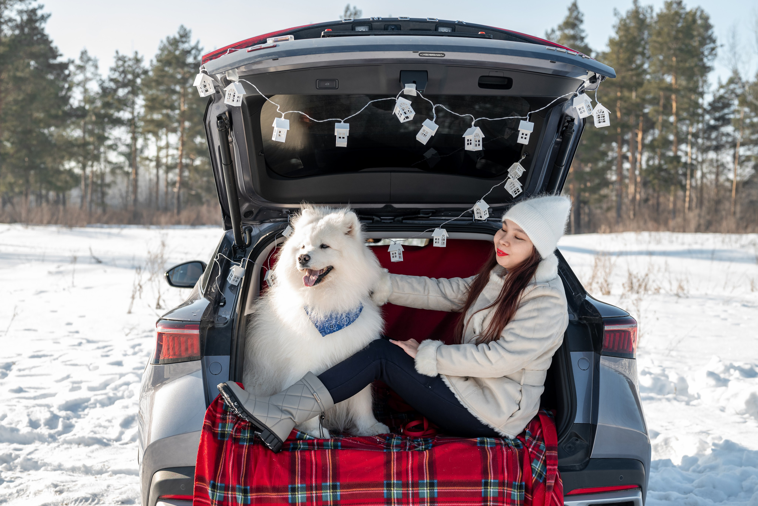 Фотопроект с Платоном и машиной на улице. Фотограф в городе Салават