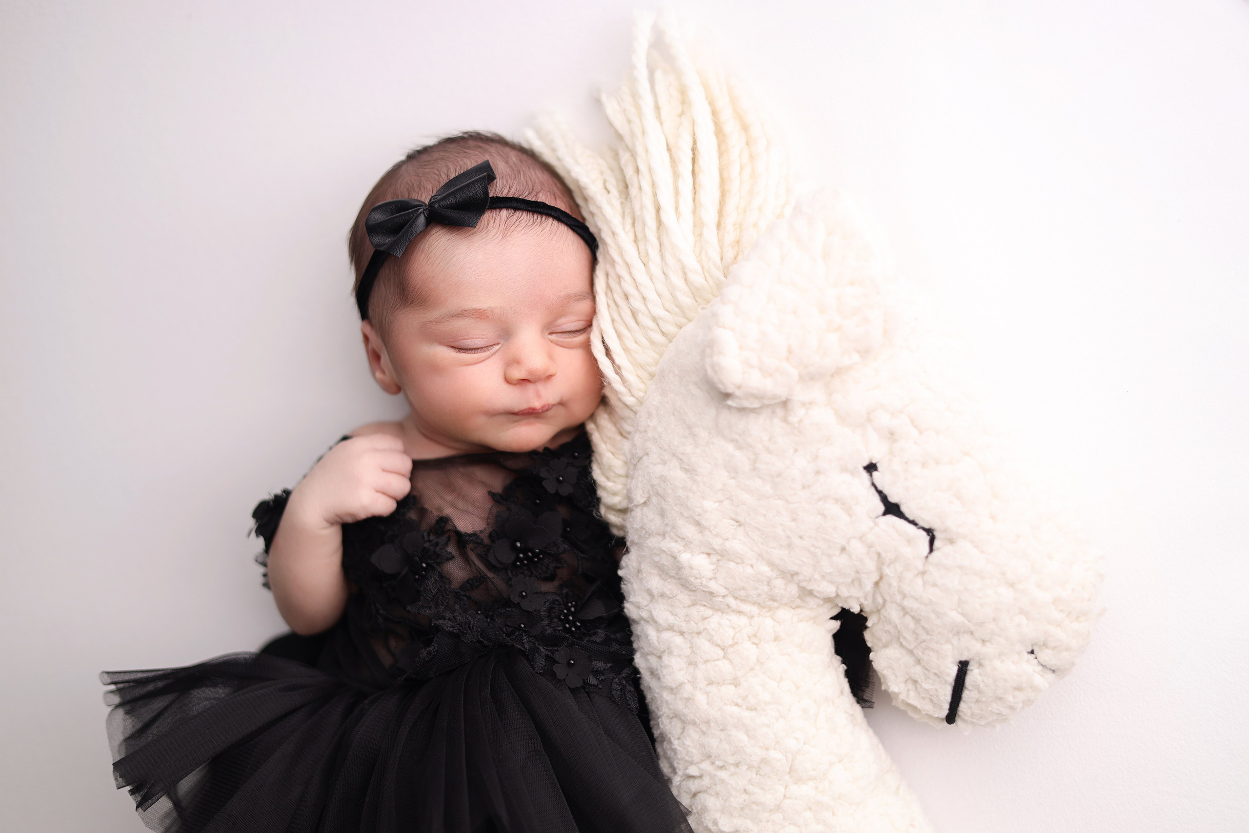 Фотосъемка новорожденной Рузанны. Ньюборн фотограф Столярова Светлана. Фотограф новорожденных Москва. Ньюборн фотограф Москва