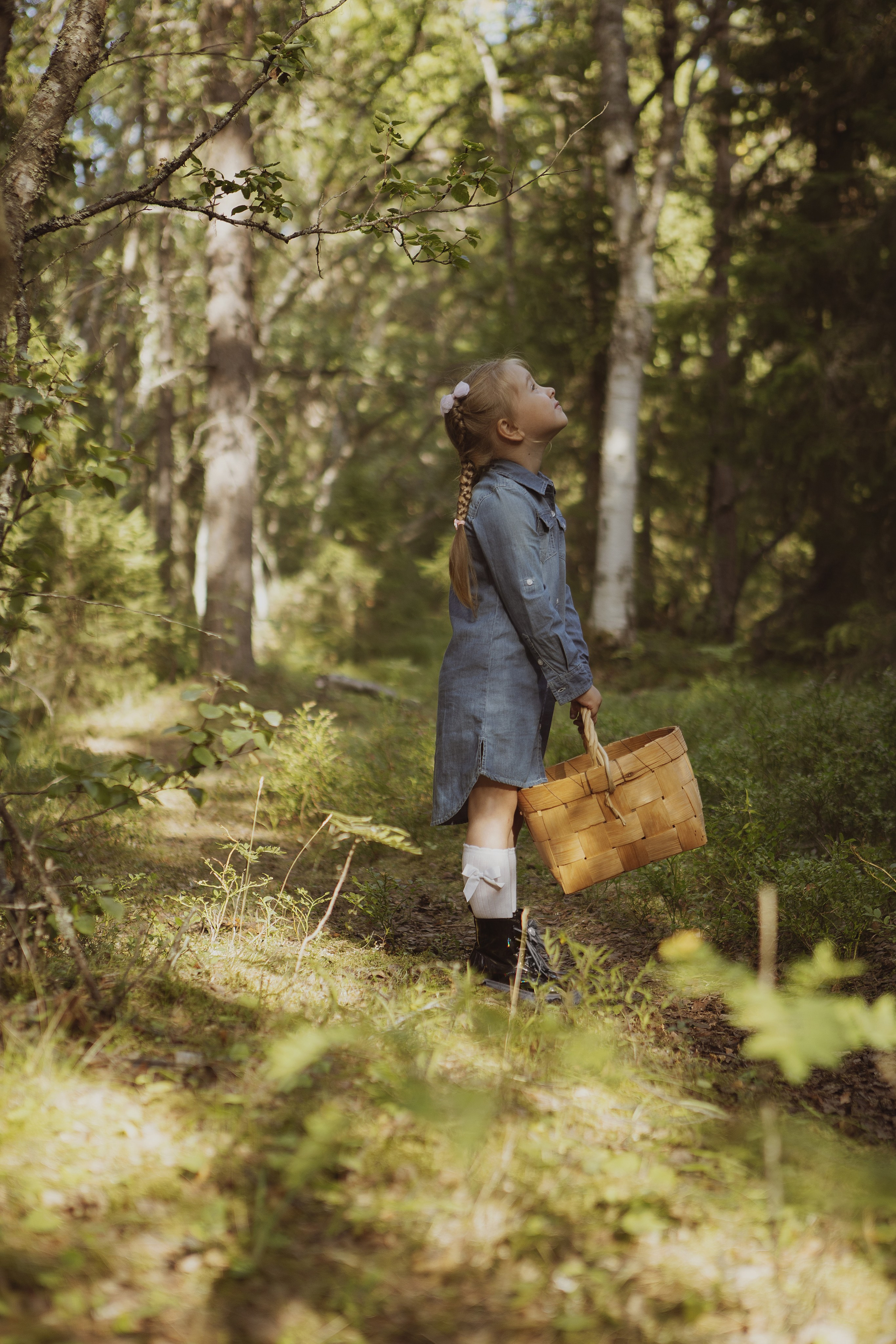 Семейная фотосессия в лесу. Фотограф в Москве Таша Логинова