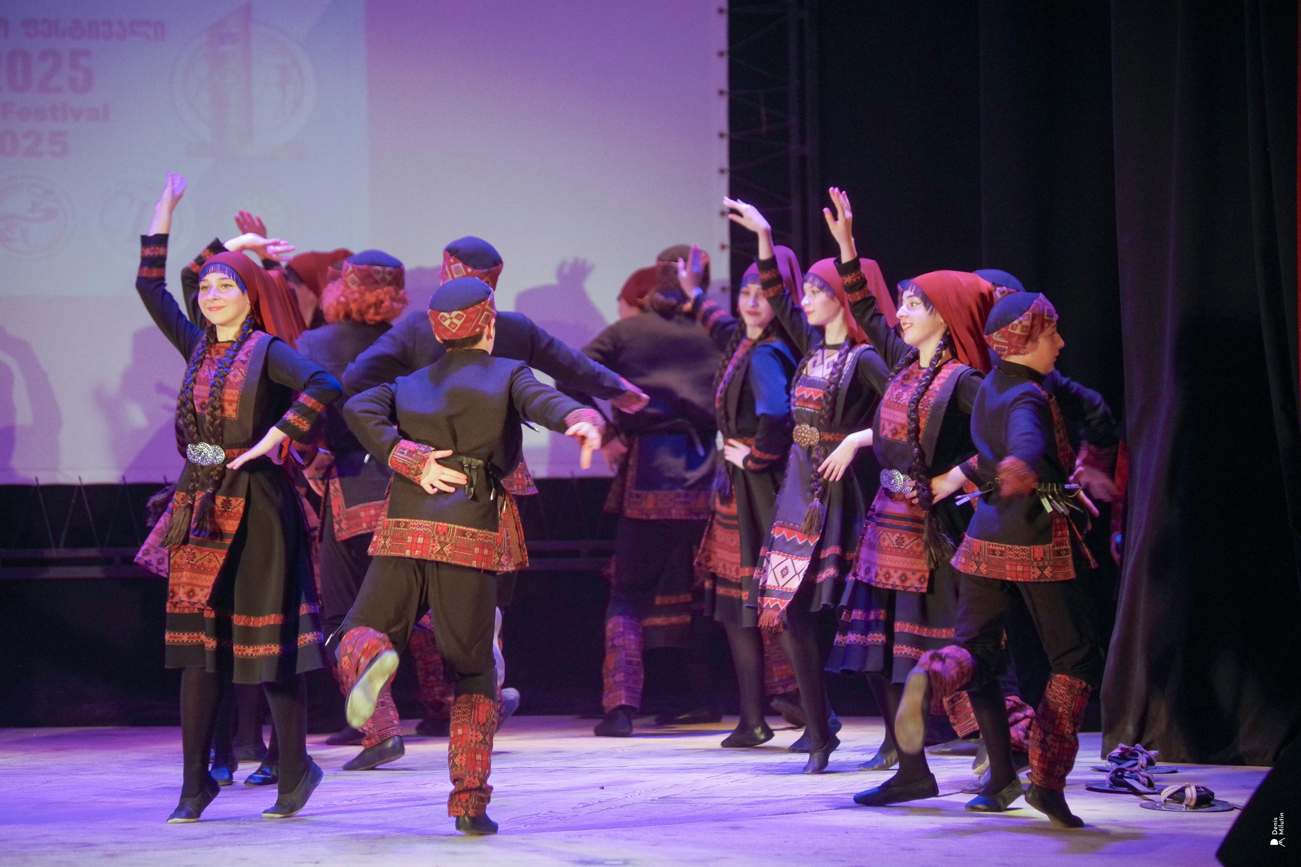 Танцы в прекрасном Они. Портретный фотограф Денис Милютин