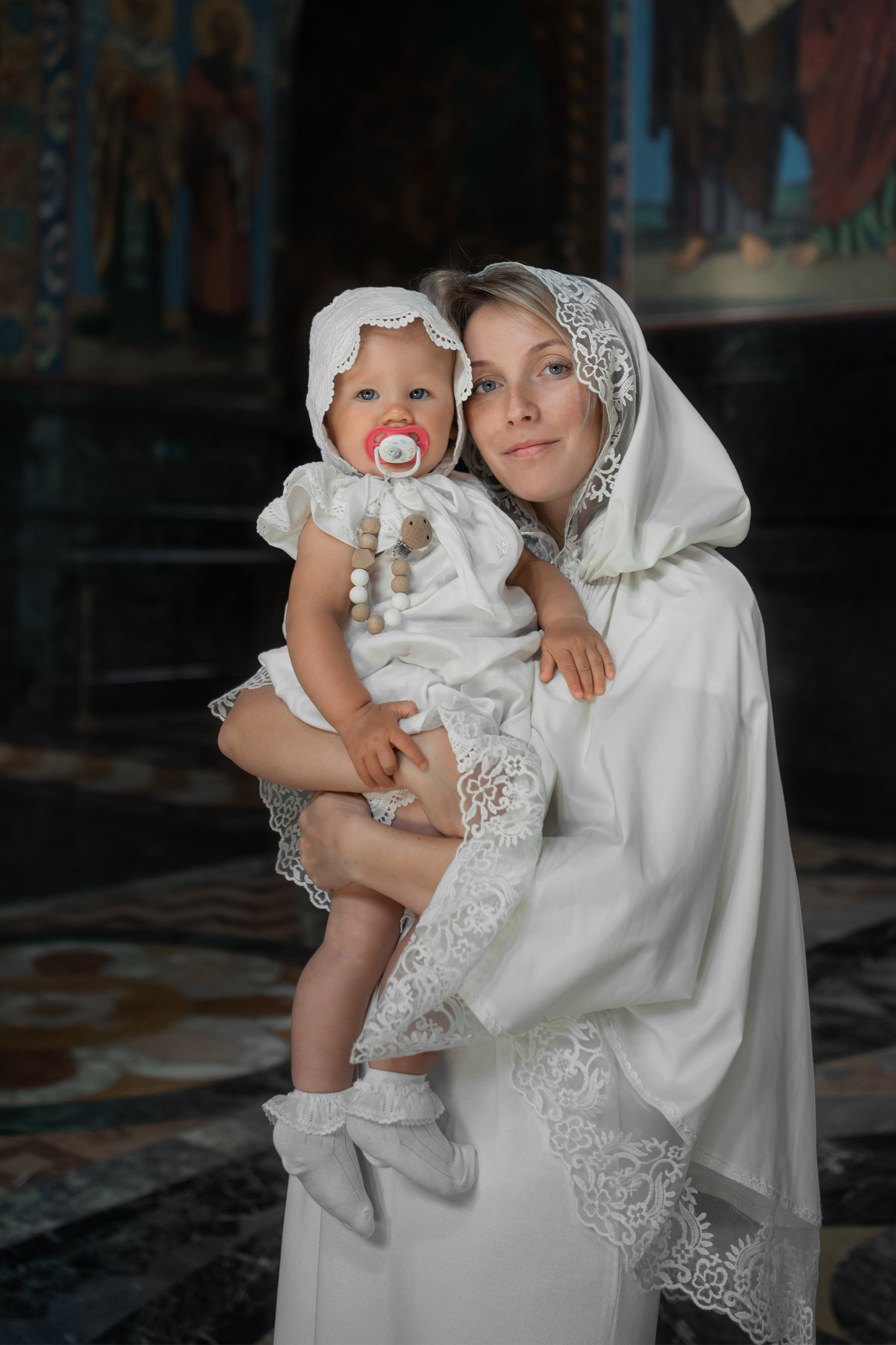 Таинство Крещения в Спасе на Крови. Фотограф на крещение и венчание, семейный фотограф в Санкт-Петербурге