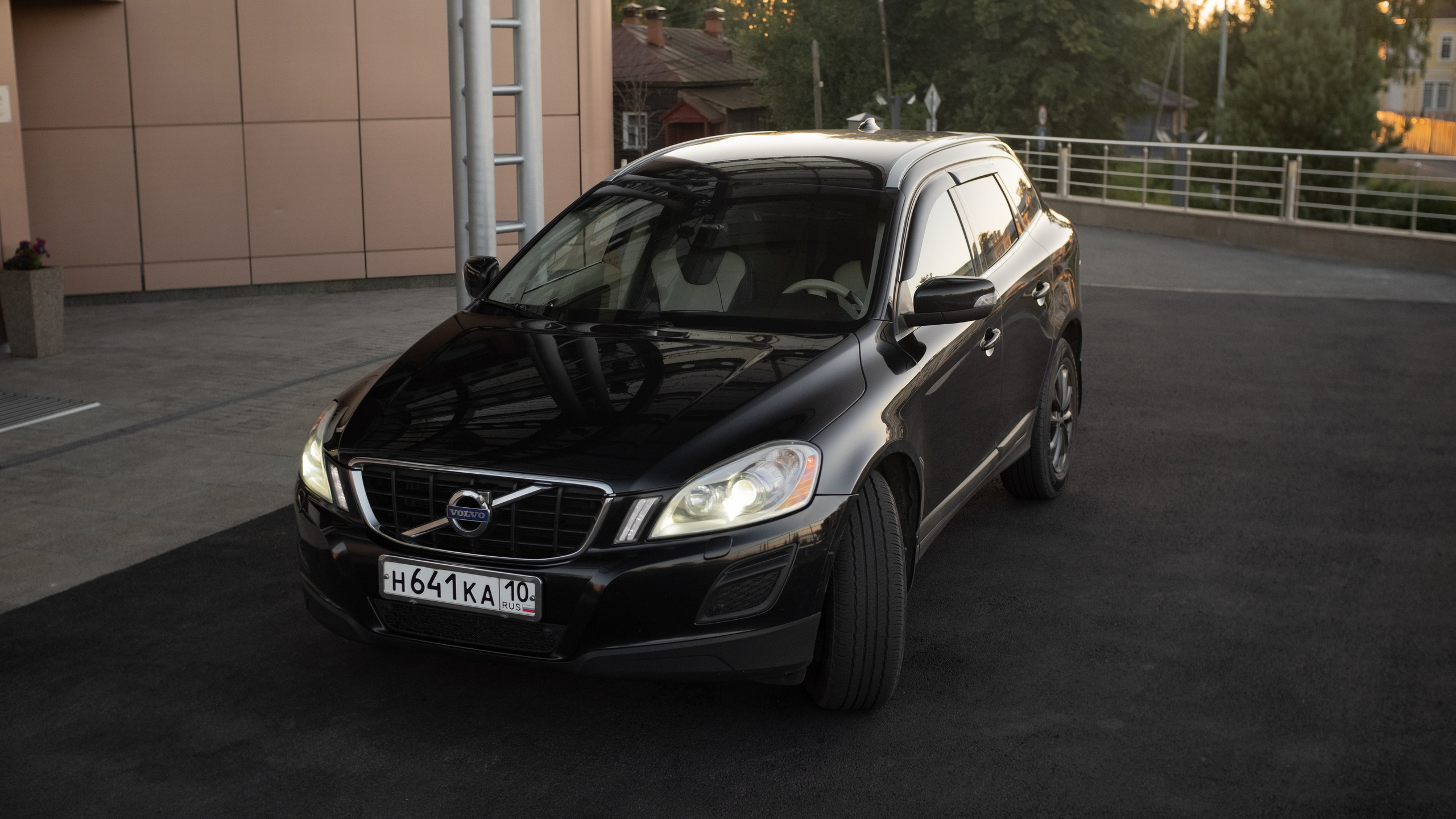 Volvo XC60. Камера Глика | Автомобильный фотограф из Петрозаводска