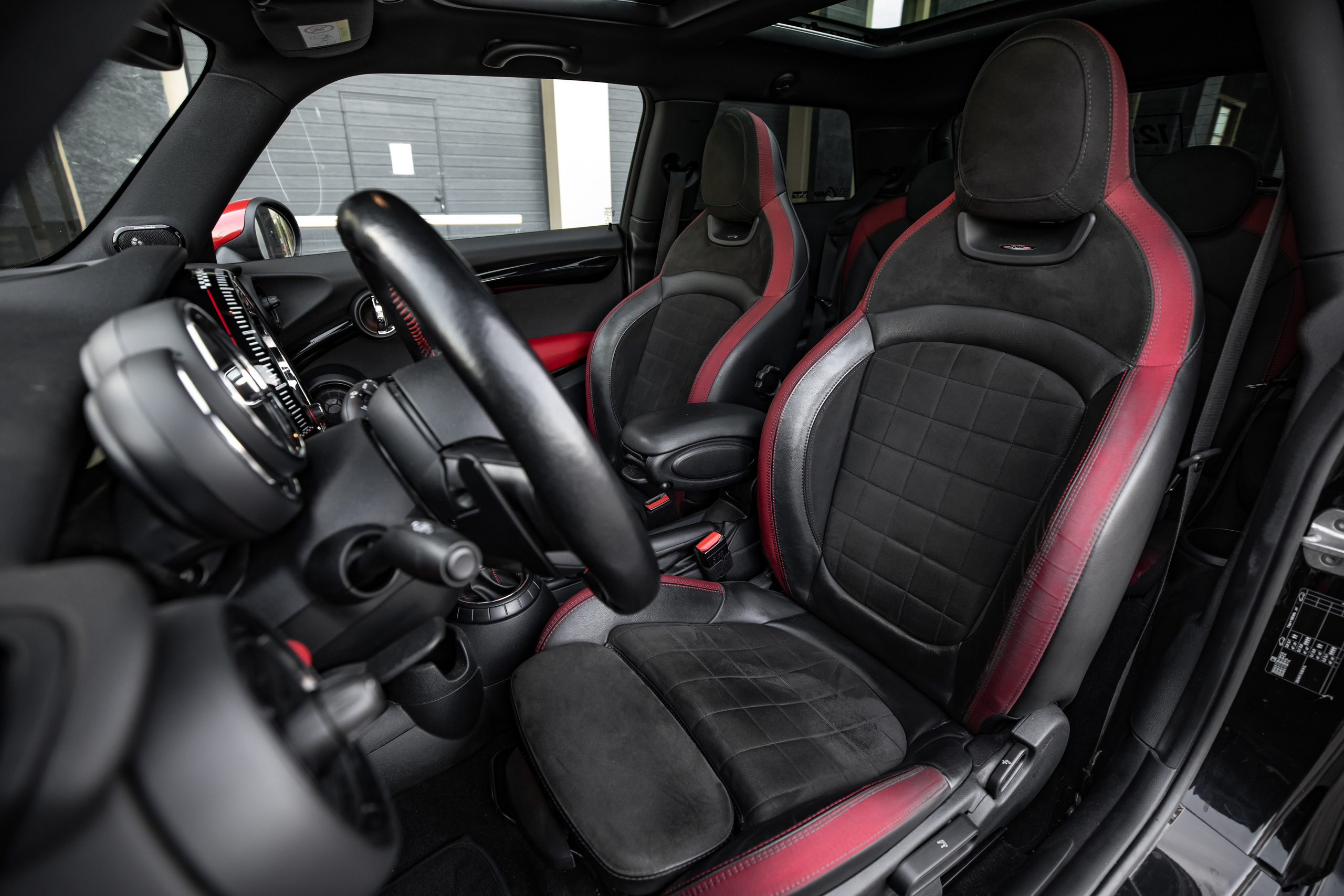 MINI jcw. Автомобильный фотограф в Москве Андрей Емельянов