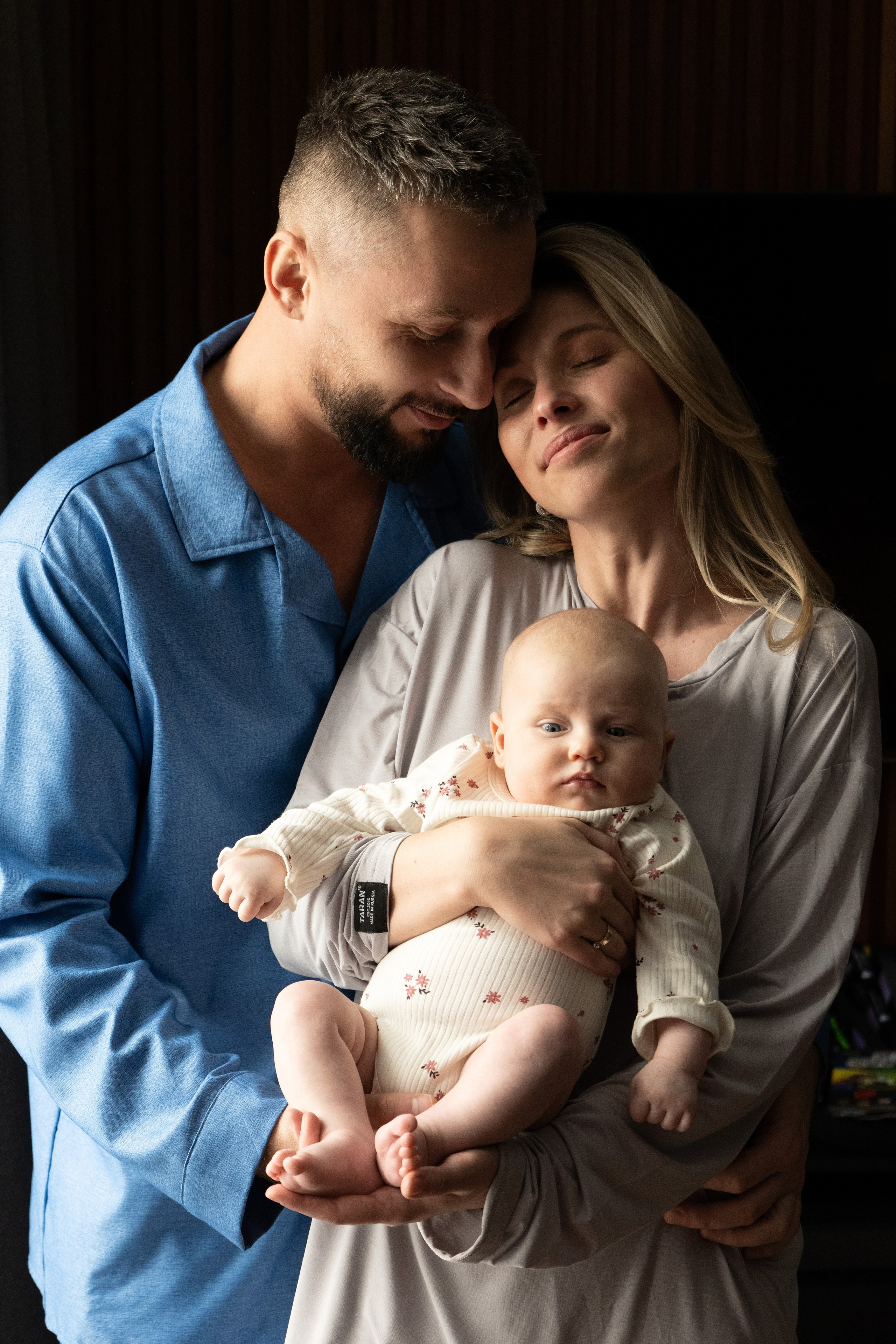 Семейная фотосессия (Ае 2 месяца). Фотограф видеограф Ольга Василевская