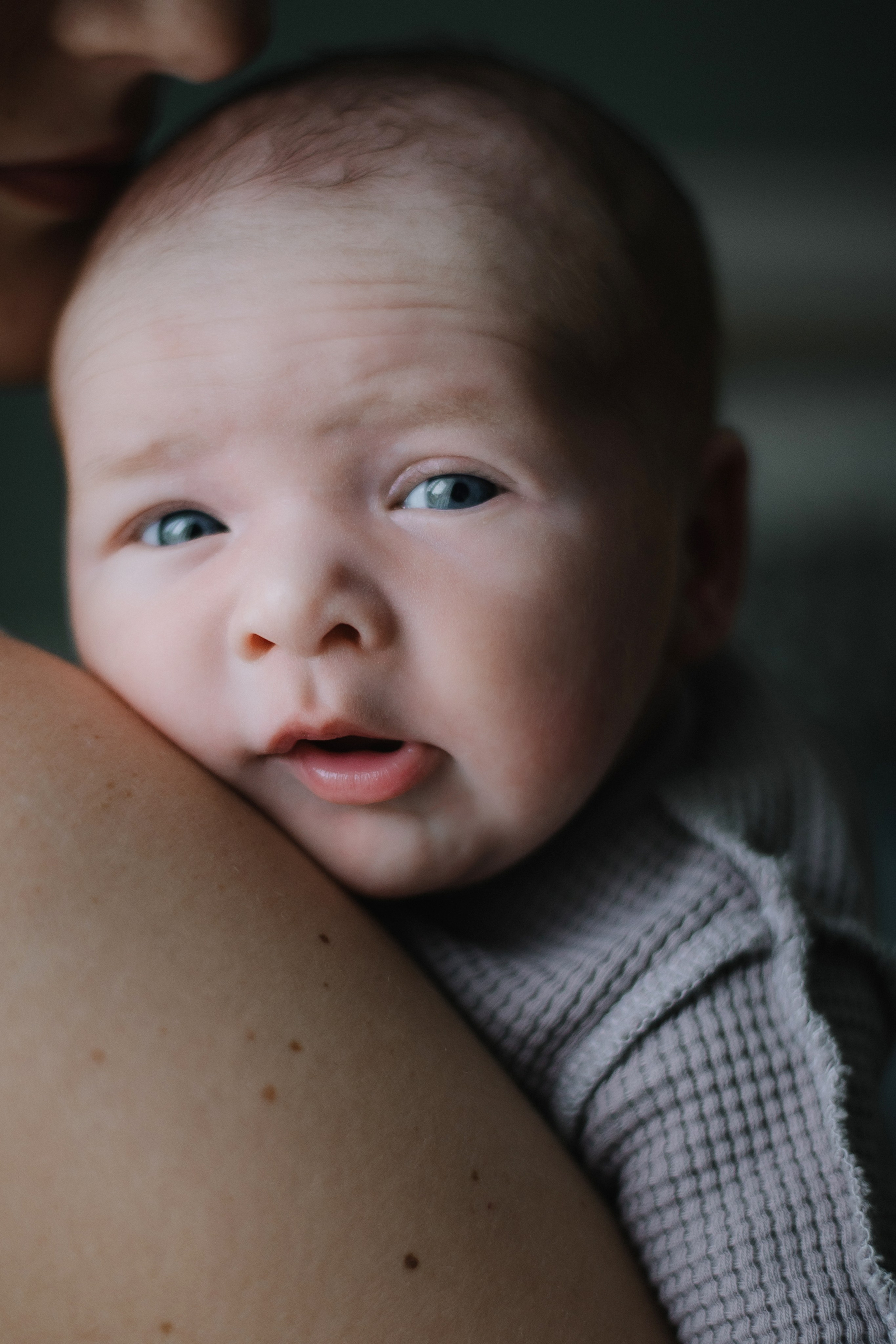 Семейная домашняя фотосессия с новорожденным. Семейный и свадебный фотограф в Москве Татьяна Николаева