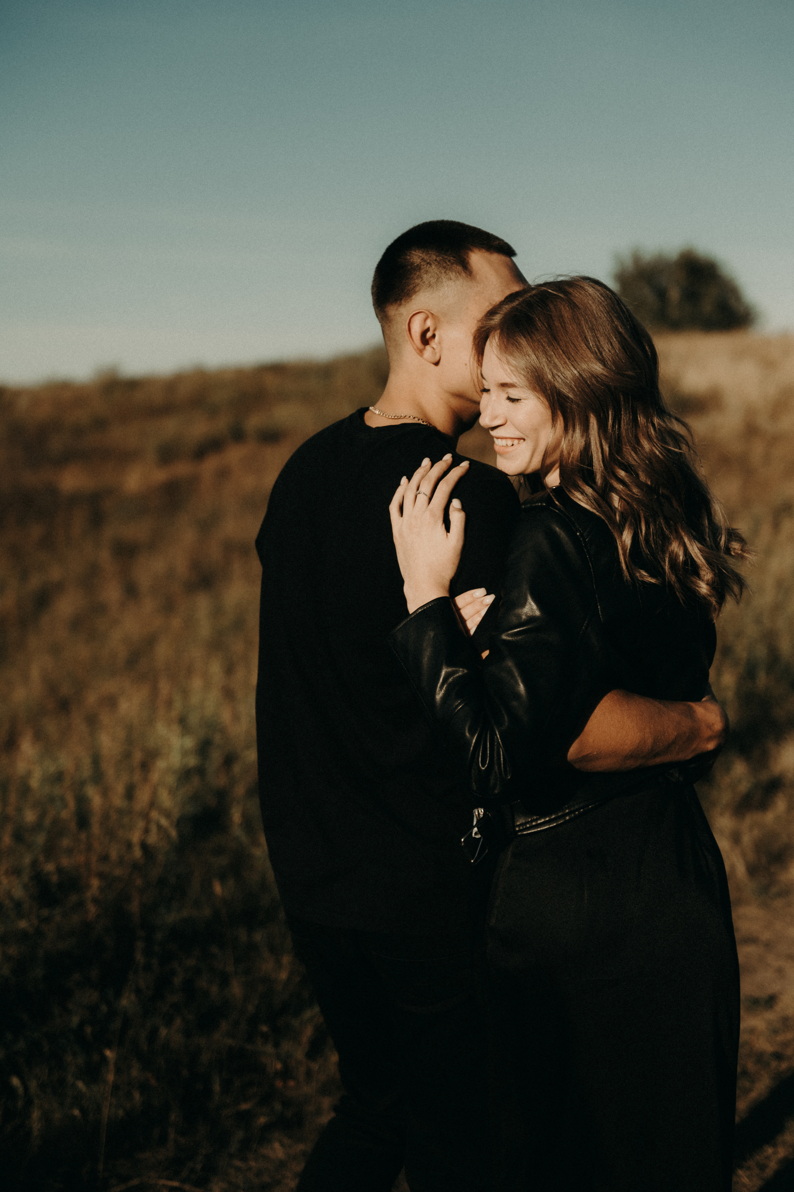 Фотосессия Love Story. Фотограф в Барнауле Дарья Бутурлакина. Люби.Цени.Касайся