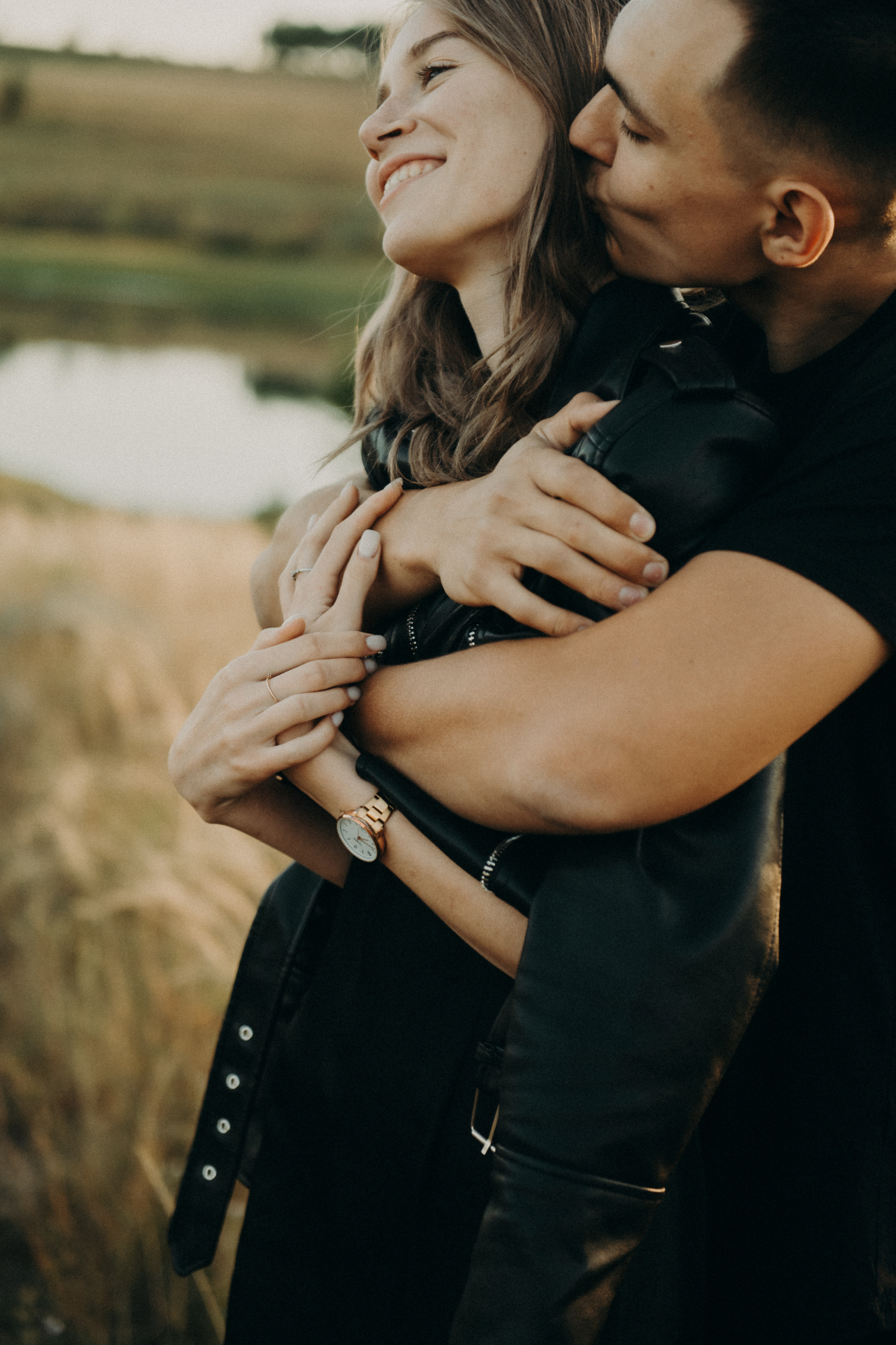 Фотосессия Love Story. Фотограф в Барнауле Дарья Бутурлакина. Люби.Цени.Касайся