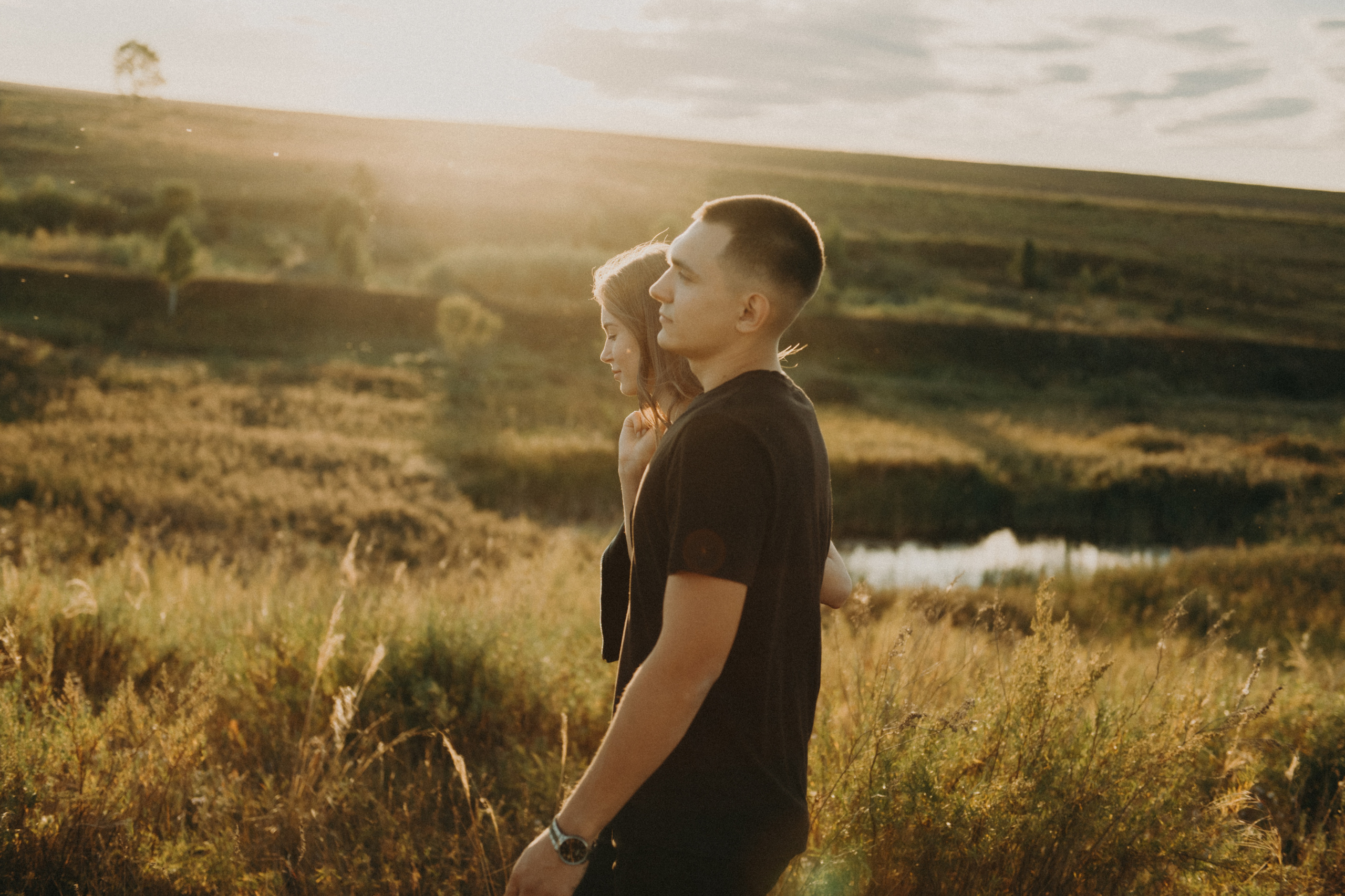 Фотосессия Love Story. Фотограф в Барнауле Дарья Бутурлакина. Люби.Цени.Касайся