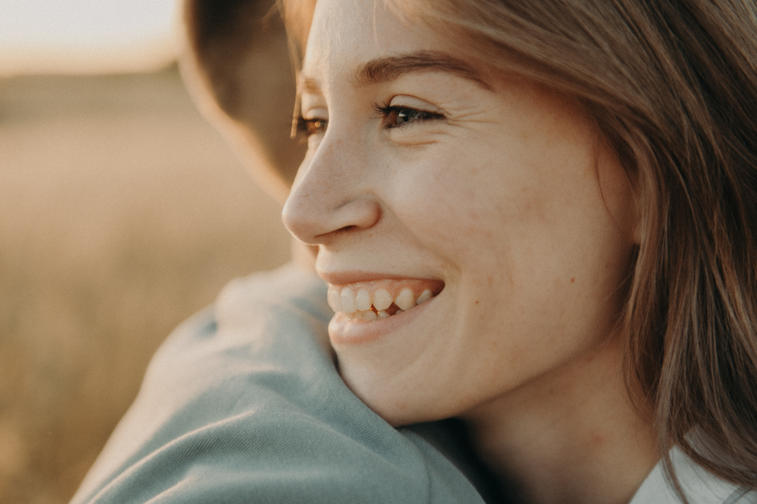 Фотосессия Love Story. Фотограф в Барнауле Дарья Бутурлакина. Люби.Цени.Касайся