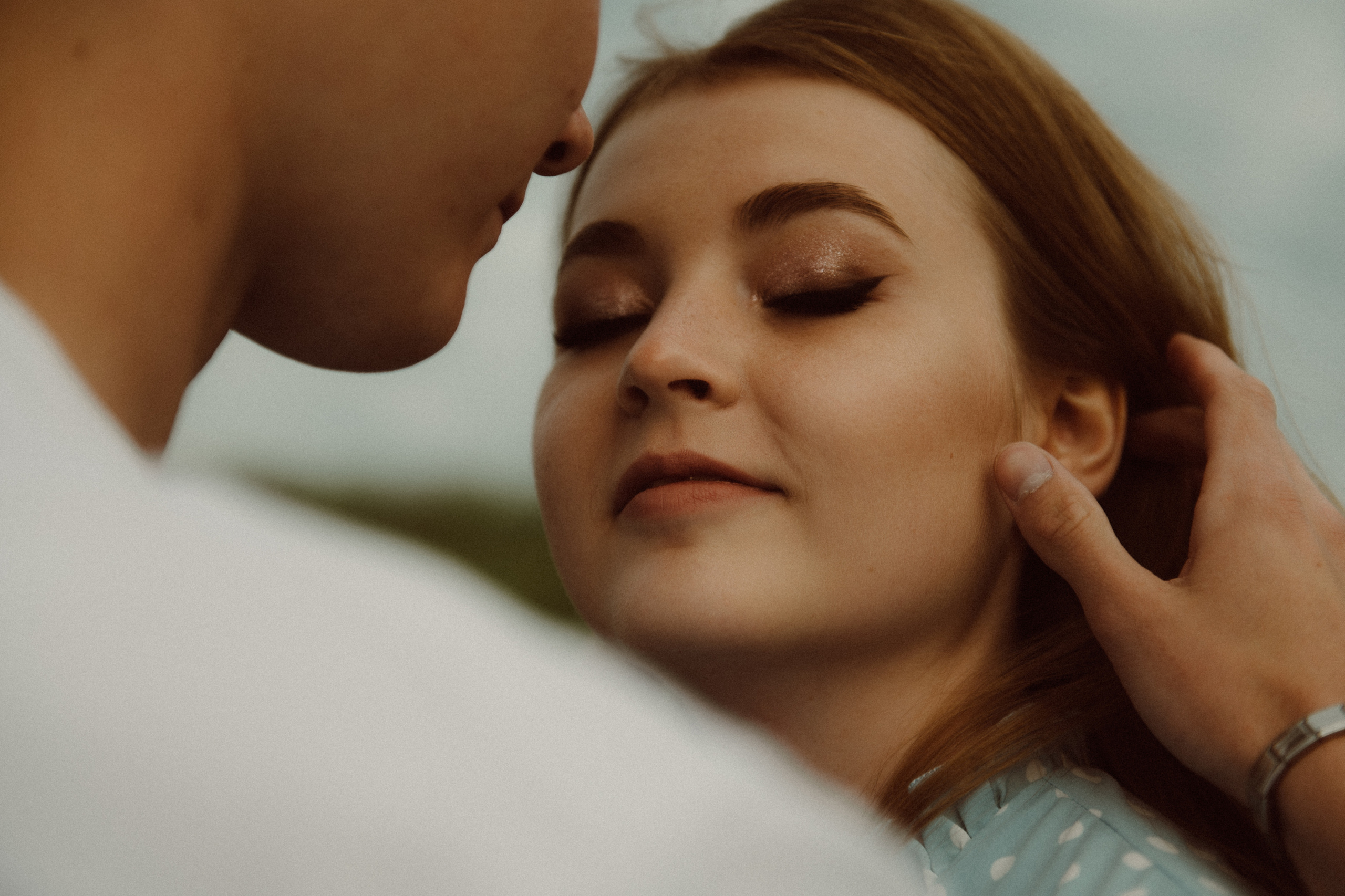 Фотосессия Love Story. Фотограф в Барнауле Дарья Бутурлакина. Люби.Цени.Касайся