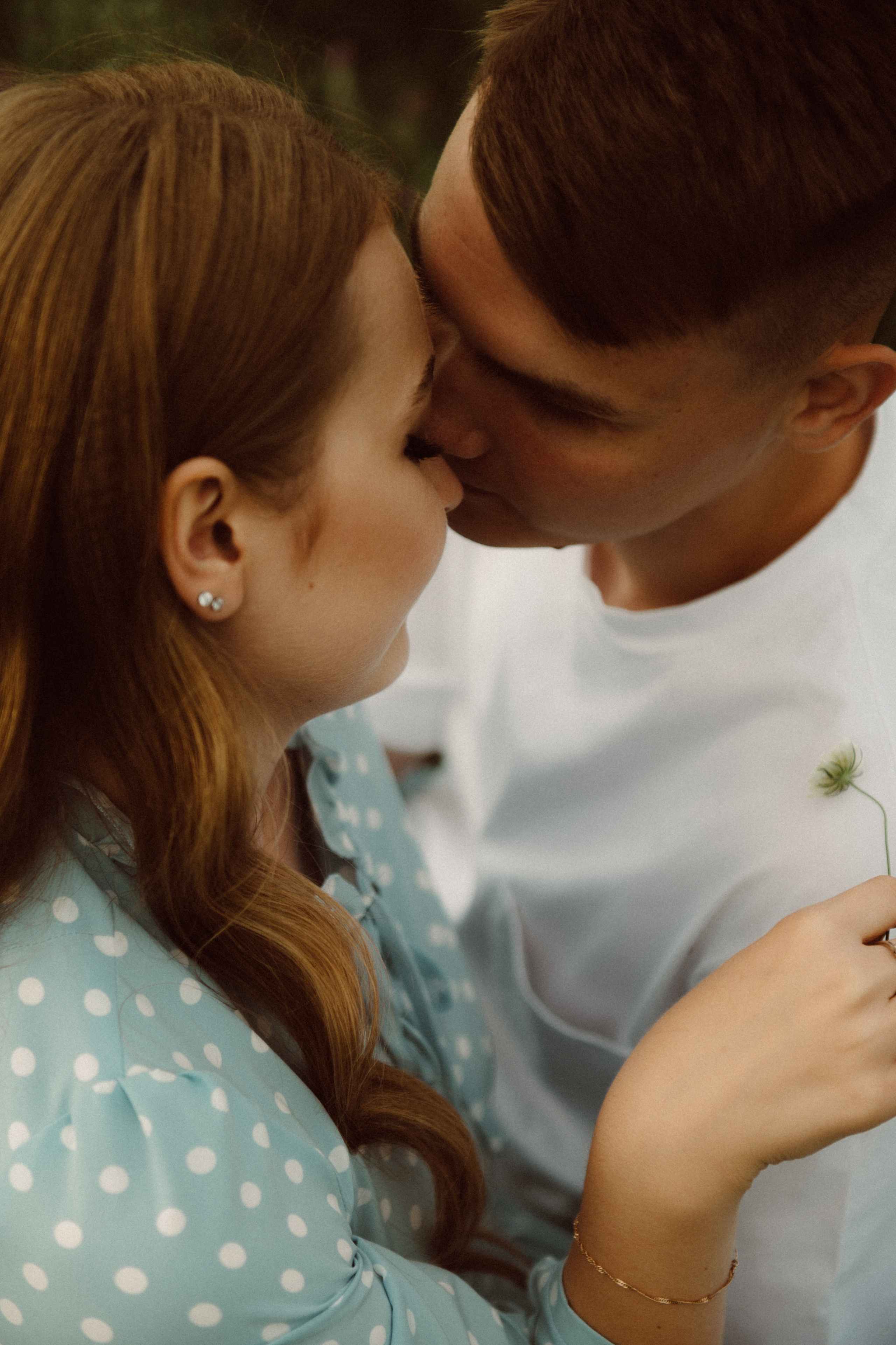 Фотосессия Love Story. Фотограф в Барнауле Дарья Бутурлакина. Люби.Цени.Касайся