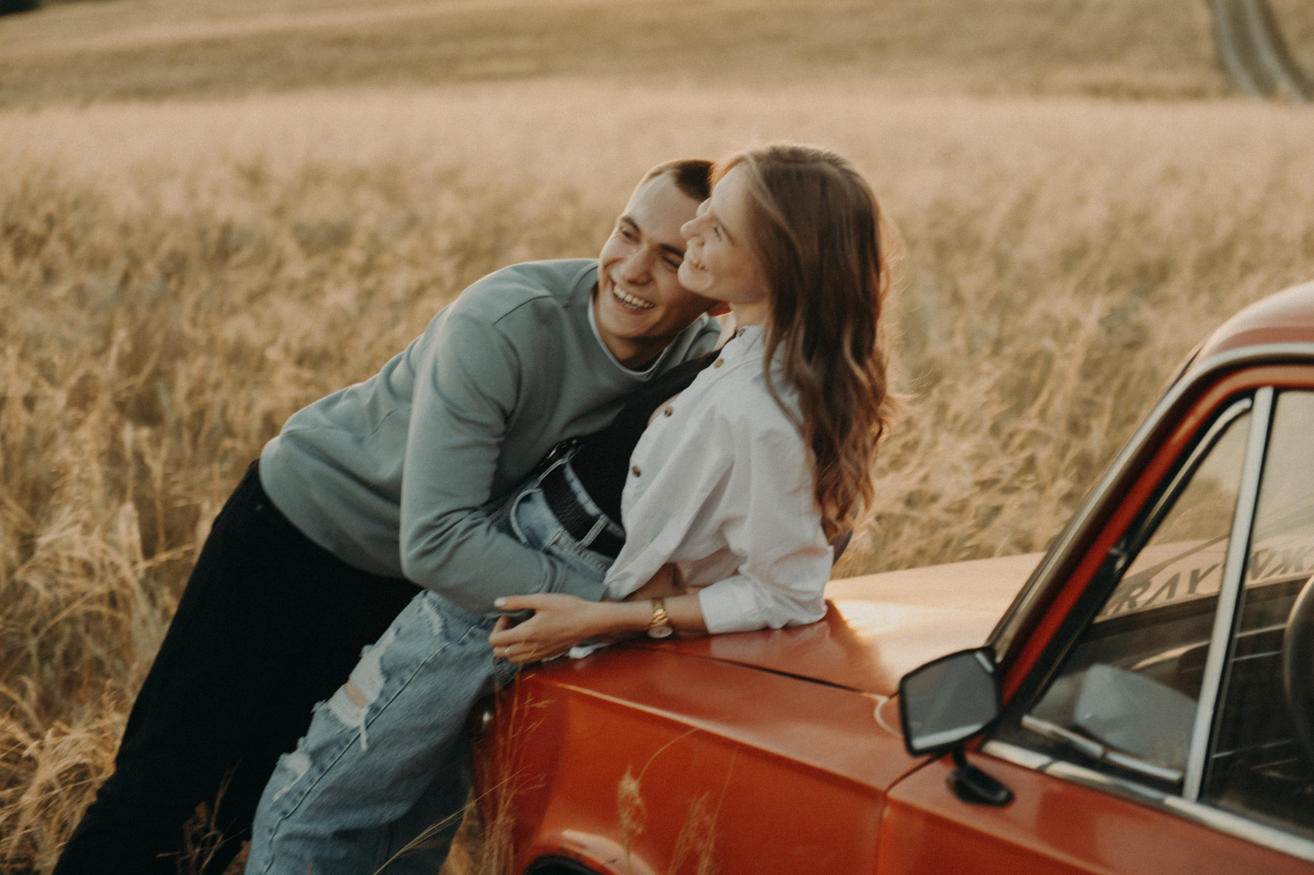 Фотосессия Love Story. Фотограф в Барнауле Дарья Бутурлакина. Люби.Цени.Касайся