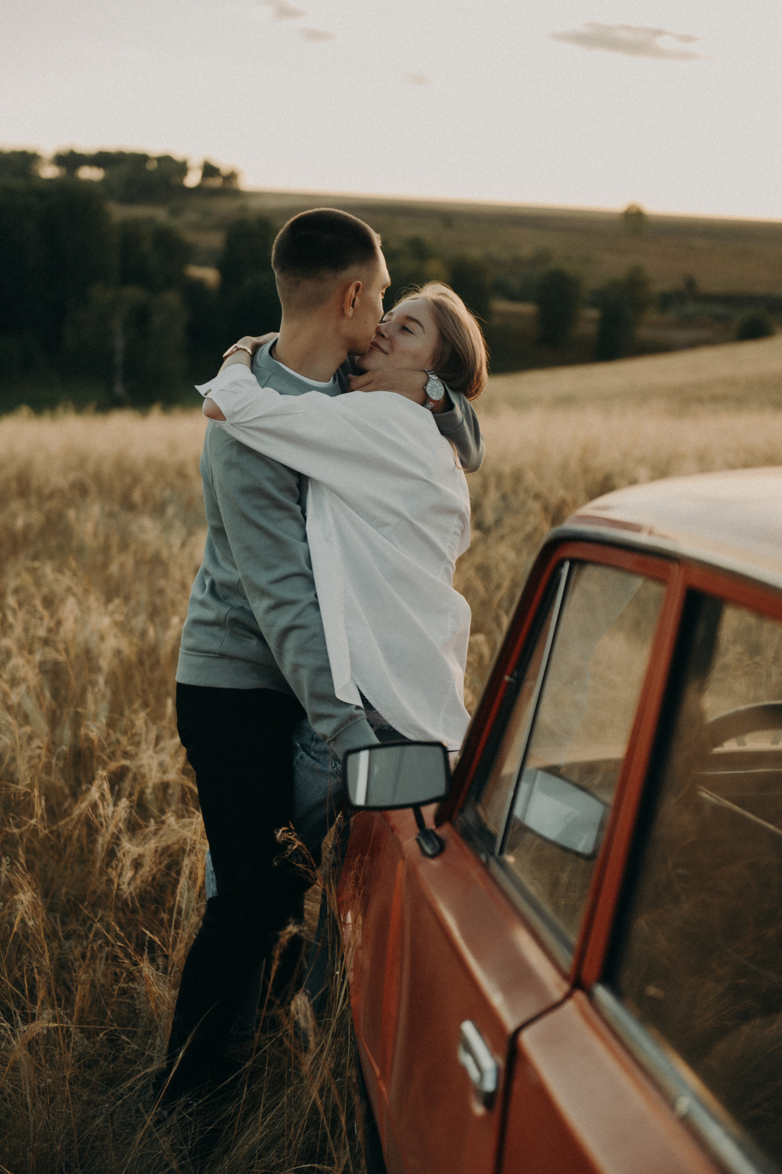 Фотосессия Love Story. Фотограф в Барнауле Дарья Бутурлакина. Люби.Цени.Касайся