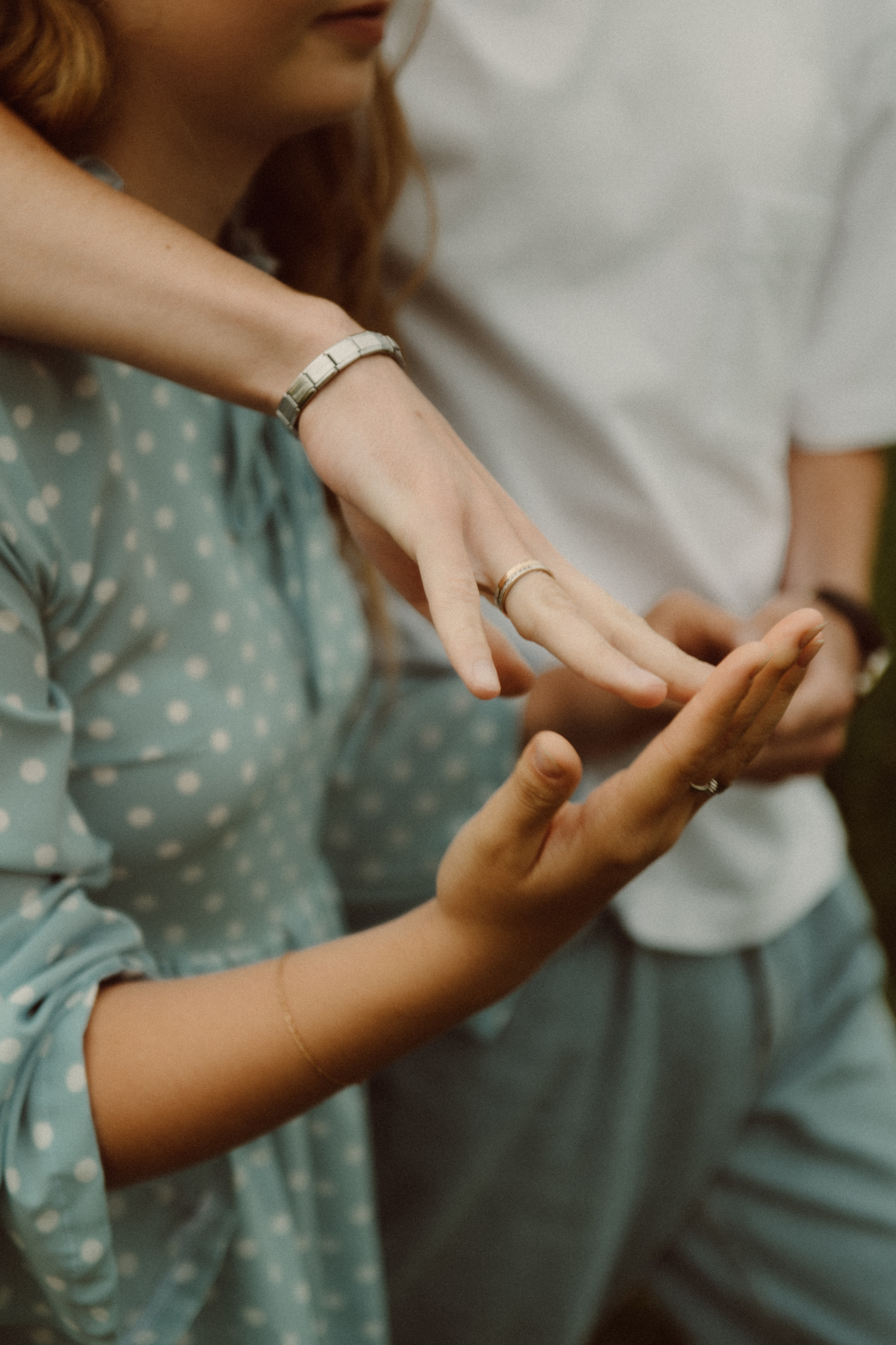Фотосессия Love Story. Фотограф в Барнауле Дарья Бутурлакина. Люби.Цени.Касайся