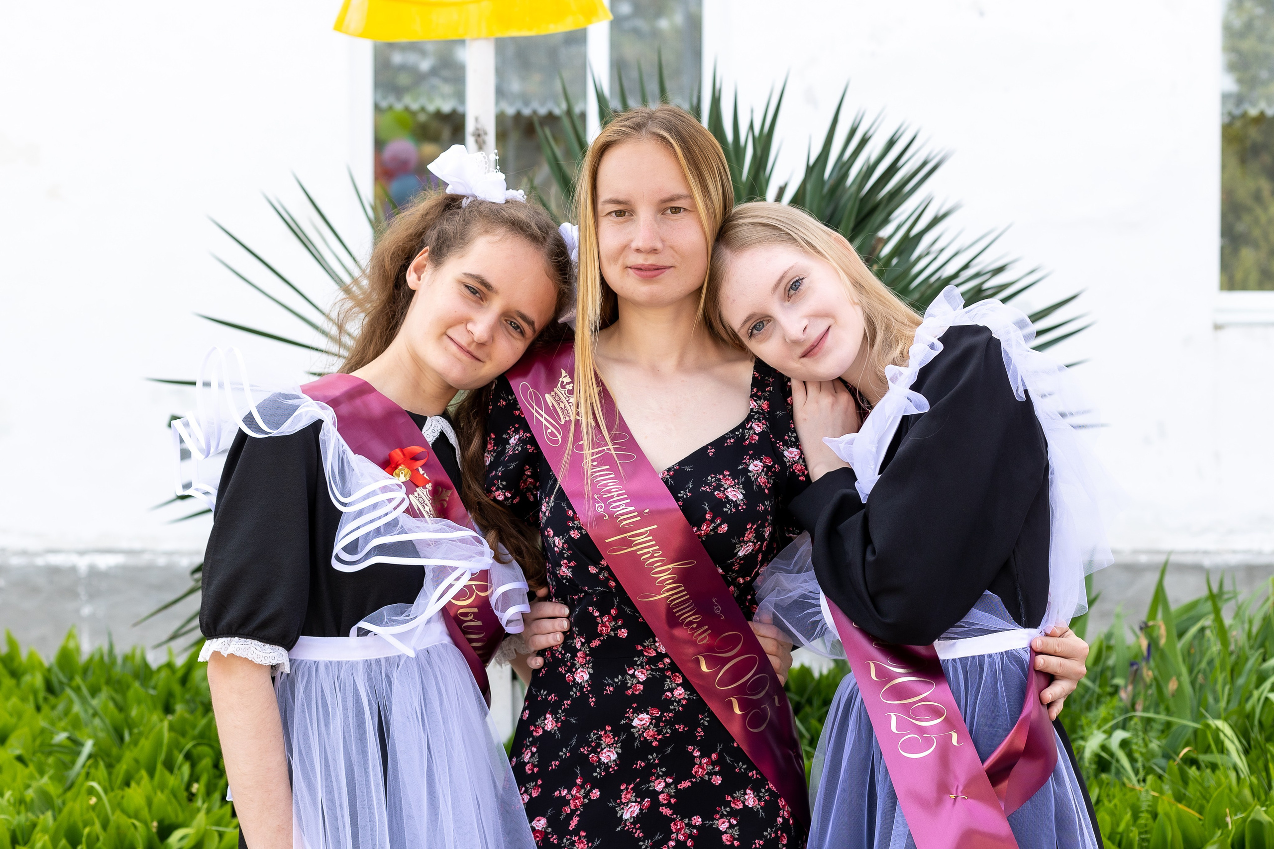 Последний звонок. Выпускные альбомы Майкоп, Краснодар Елена Золотарева