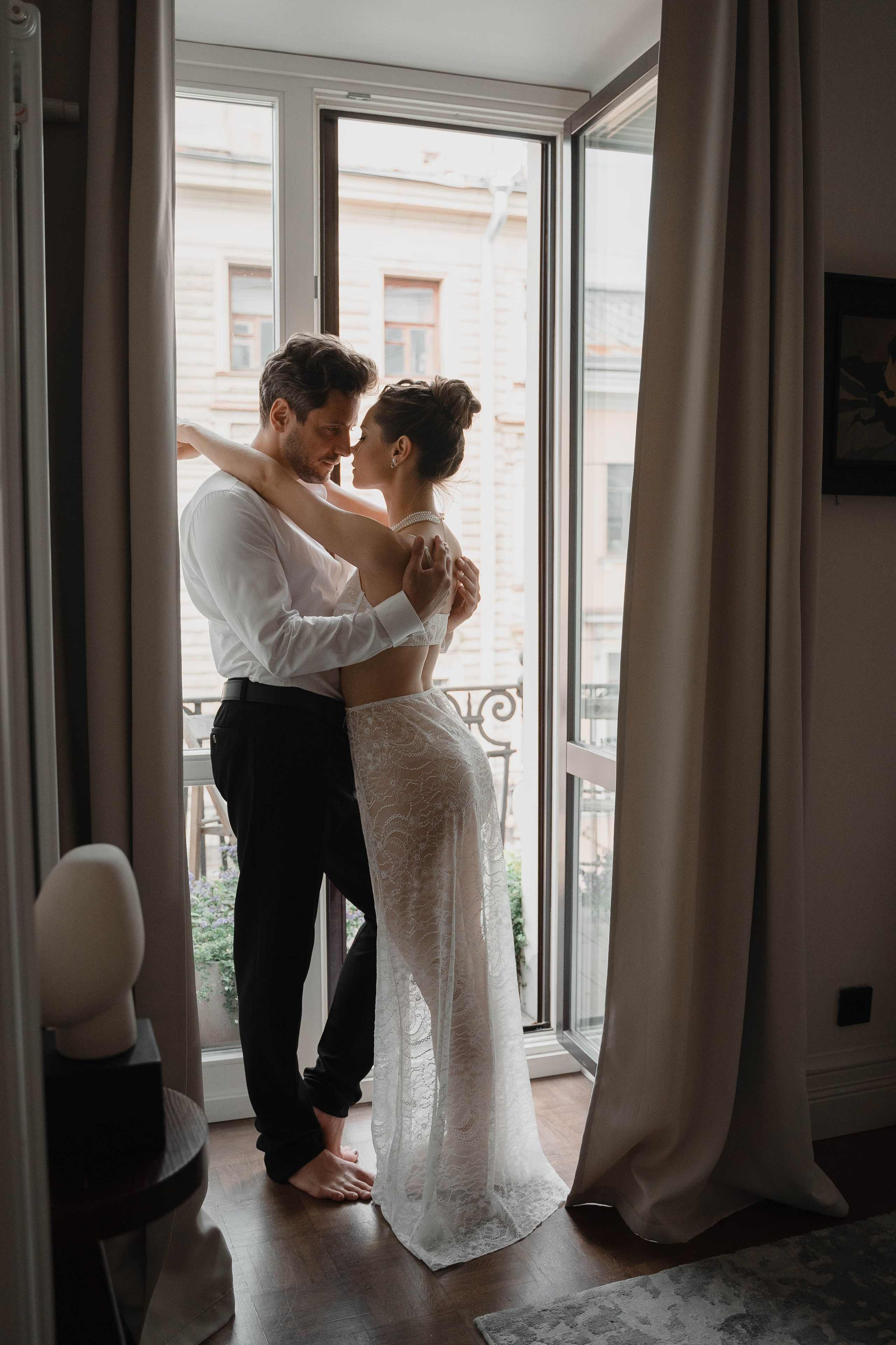 Совместные сборы в одной квартире…. Свадебный фотограф Казань Анастасия Доле