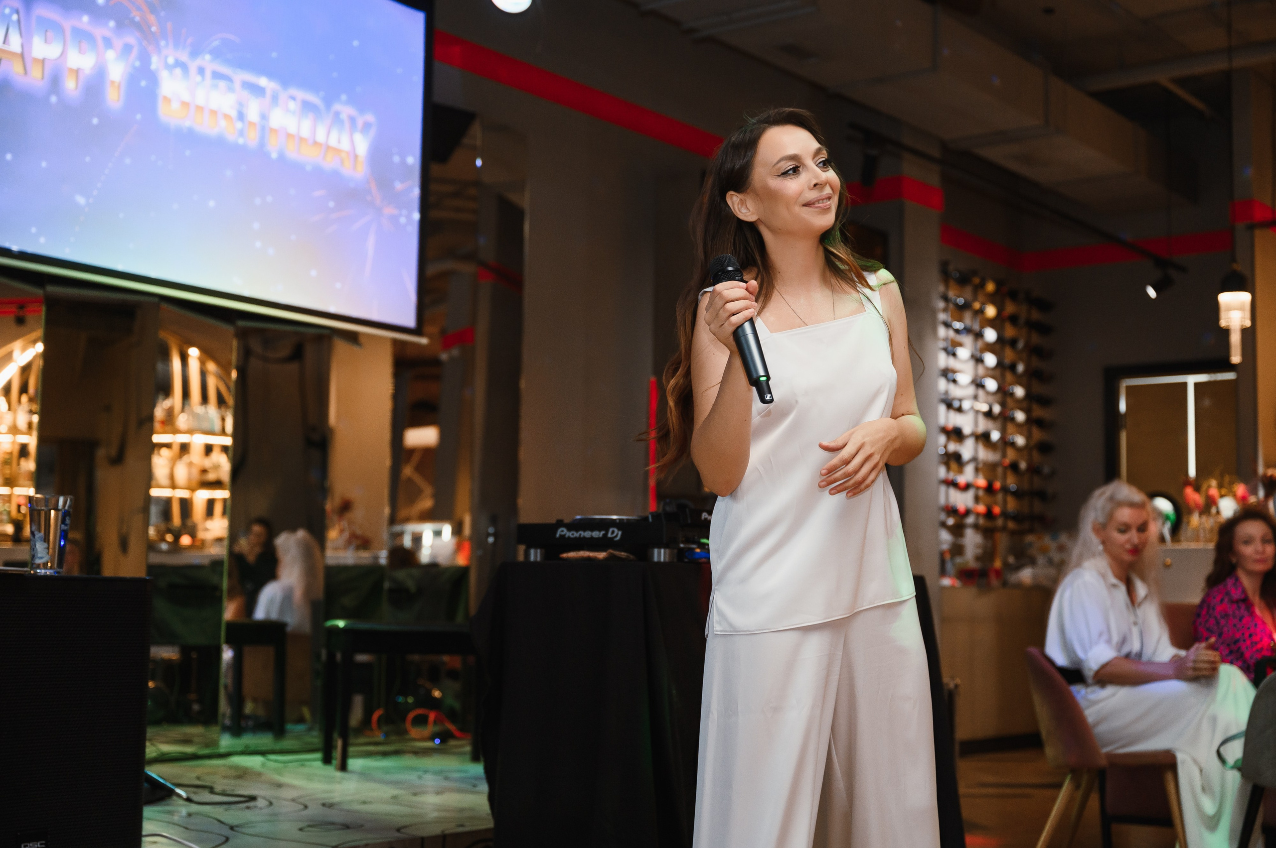 День рождения в формате выступления. Wedding and family photographer USA