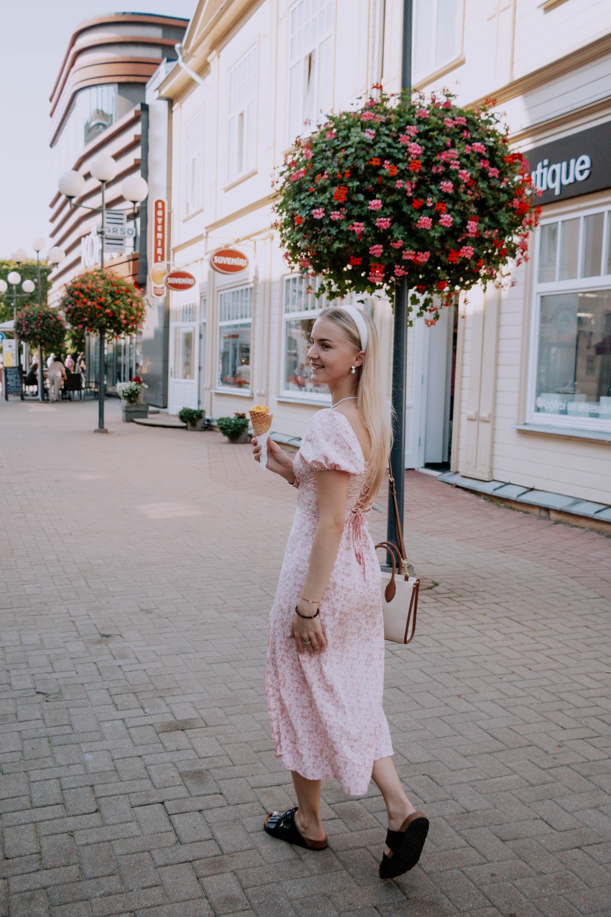 Диана. Бережно сохраняю ваши чувства и истории на своих фотографиях