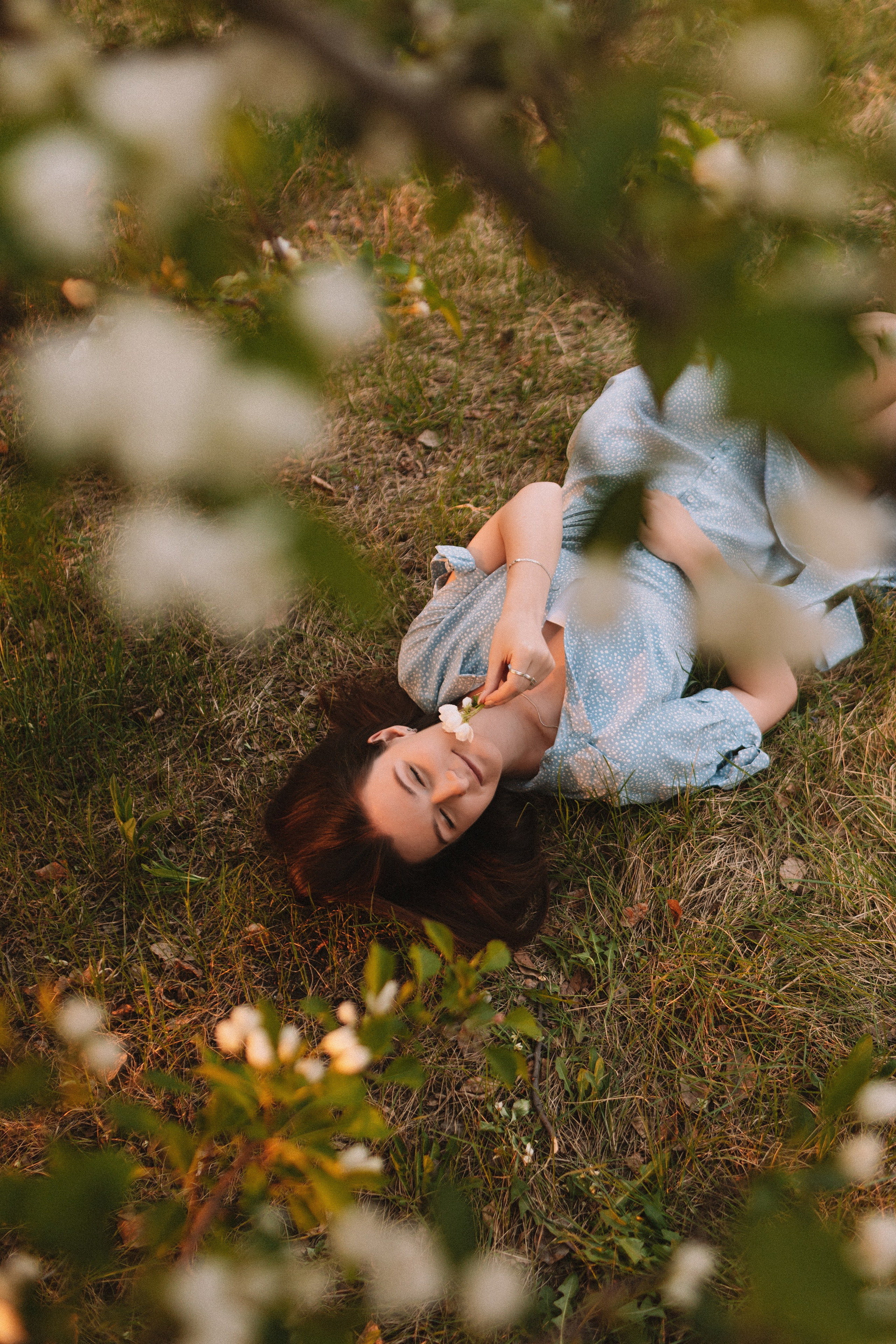 Яблони. Семейный фотограф Тюмень, фотограф на роды Салмина Мария