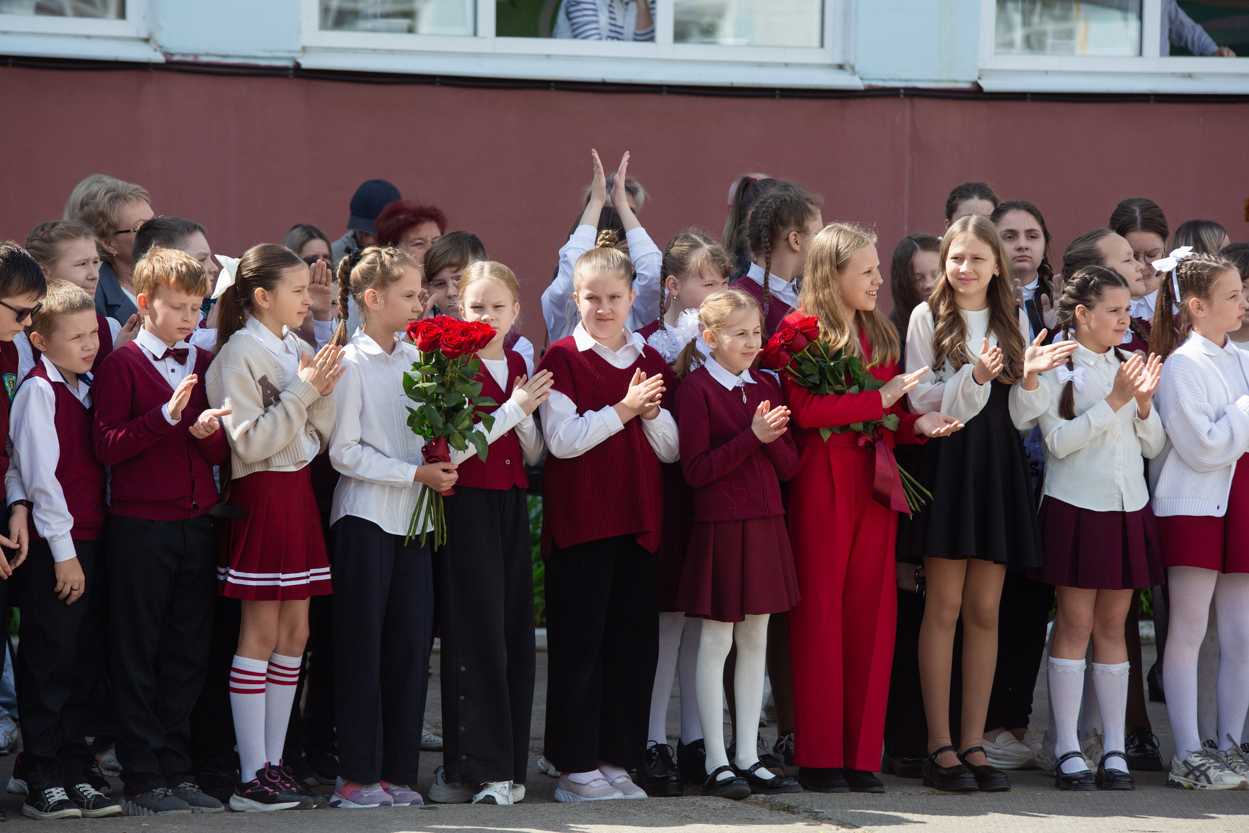 ПОСЛЕДНИЙ ЗВОНОК 2025 9 ШКОЛА. ТВОЙ АЛЬБОМ / ТВОИ ПРАВИЛА