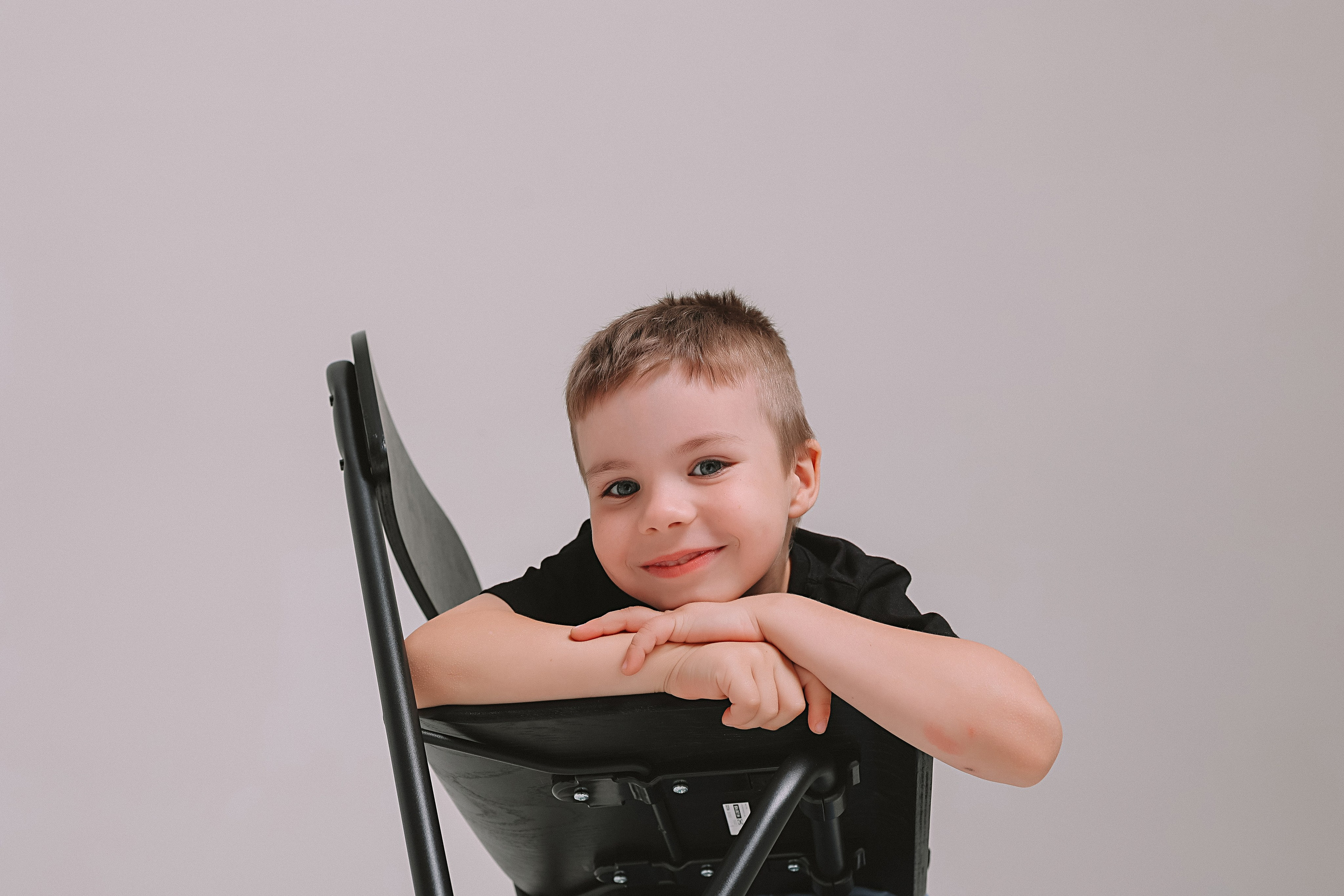 Фататум циклорама и зал. Семейный фотограф Тюмень, фотограф на роды Салмина Мария