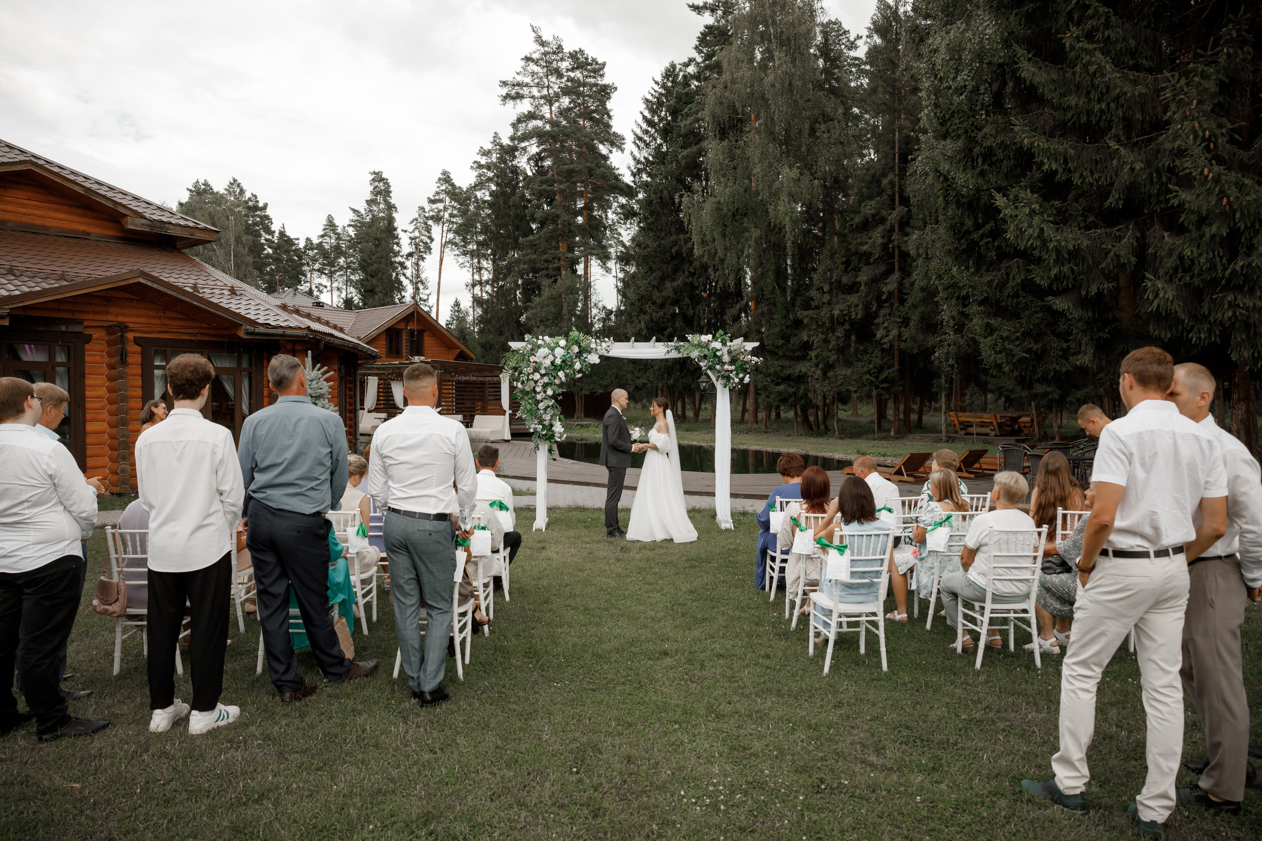 Полина и Дмитрий, загородный клуб «Барин», ЗАГС в г. Пушкино. Свадебный и репортажный фотограф (Москва, Королев и другие)