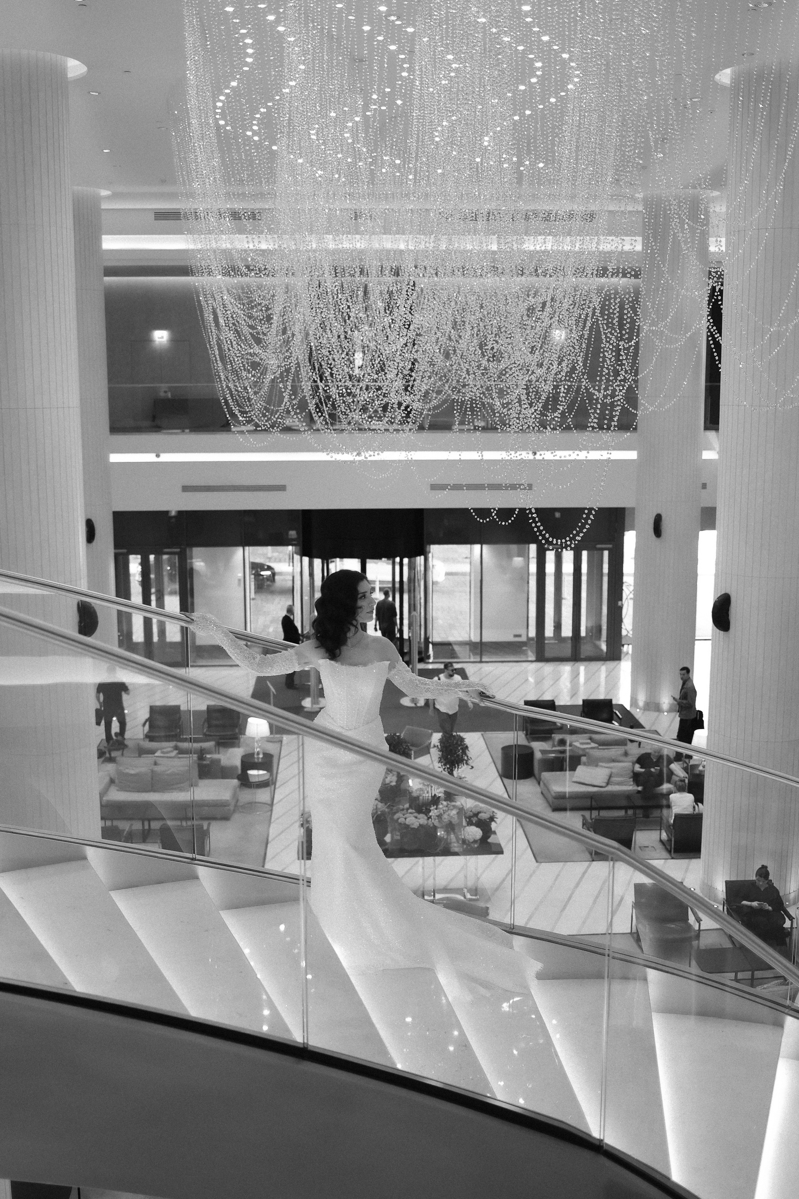 Э. + А. Hyatt Regency Moscow Petrovsky Park , венчание в Армянской апостольской церкви. Свадебный и семейный фотограф в Москве Света Снимает