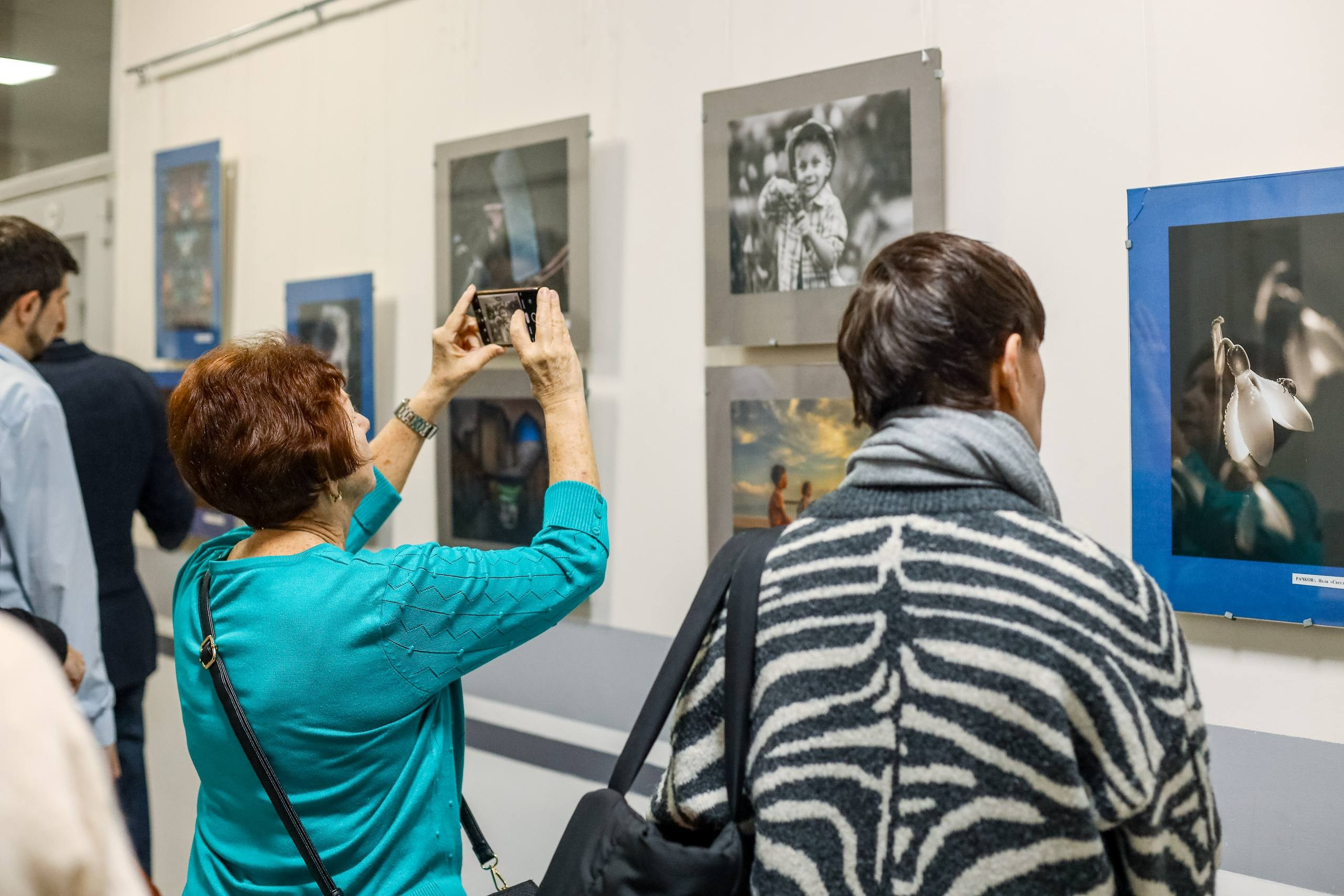 Выставки. Семейный и детский фотограф в Алматы Юровских Инесса