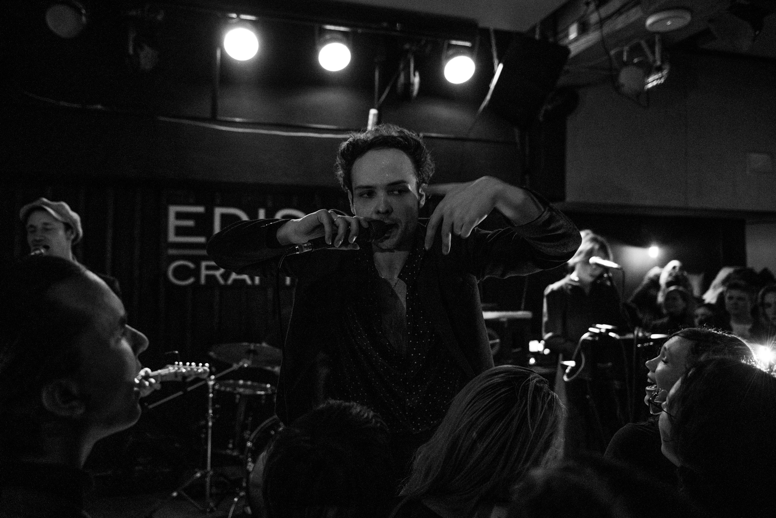 CRAFT BAR EDISON — Диктофон. Свадебный фотограф Иркутск Алексей Шульгин